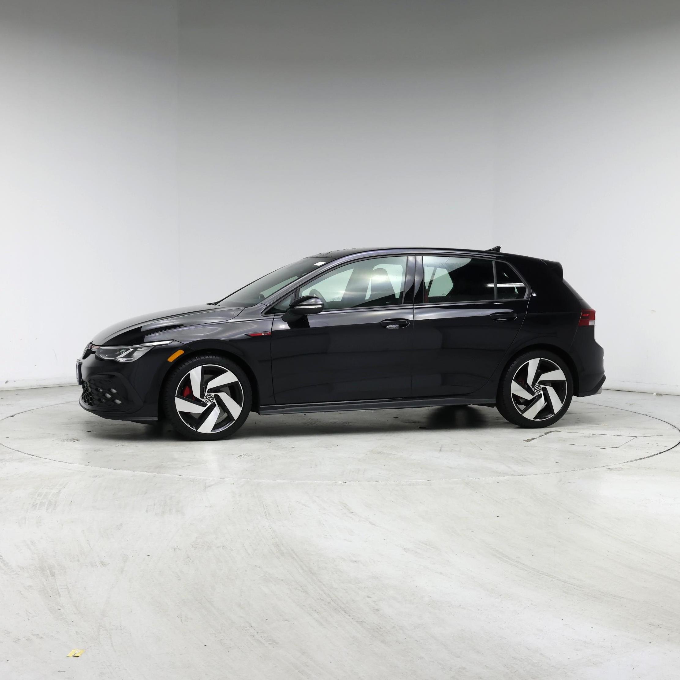 Thumbnail: 2022 Volkswagen Golf - 3
