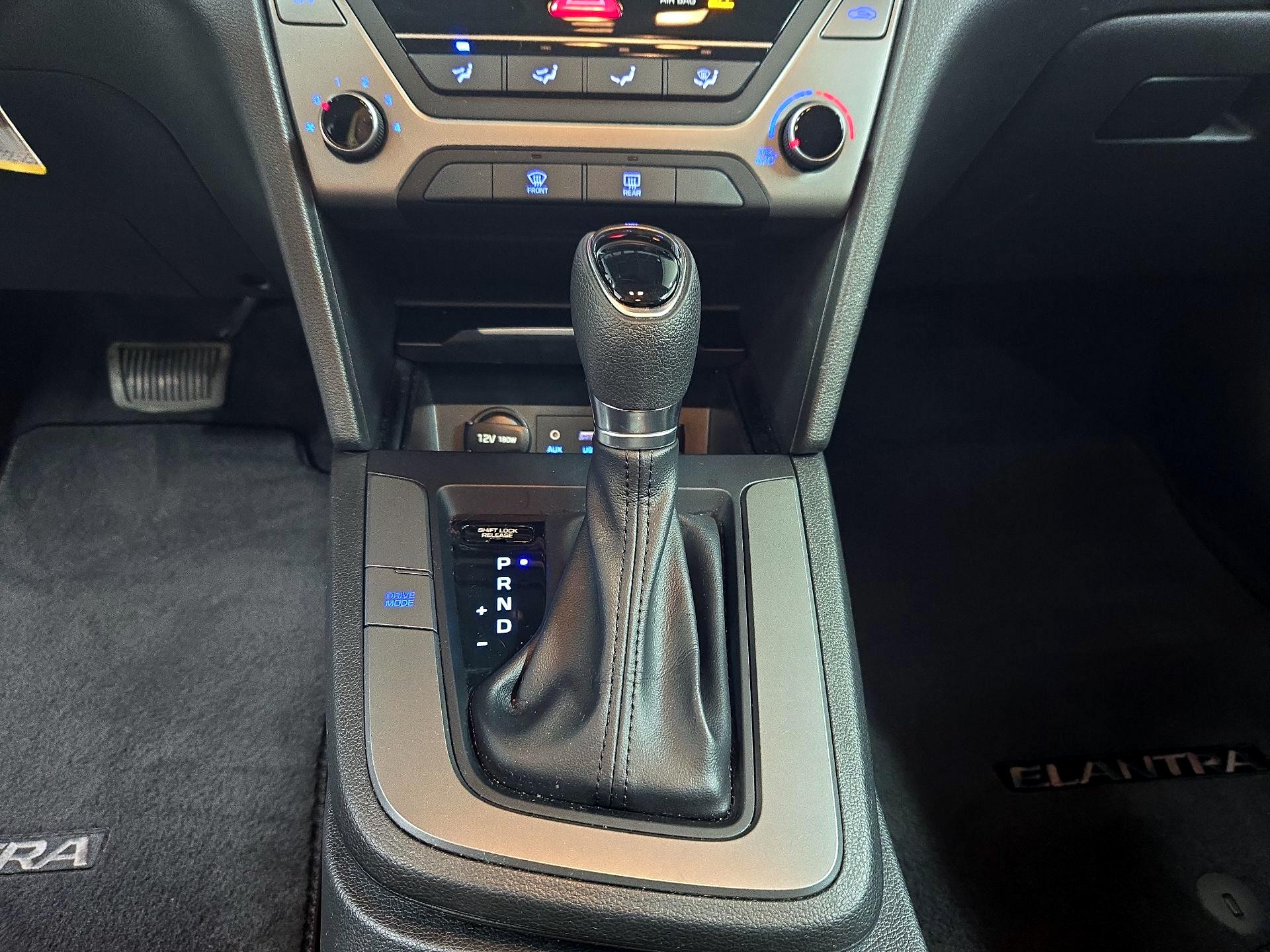 Thumbnail: 2018 Hyundai Elantra - 17