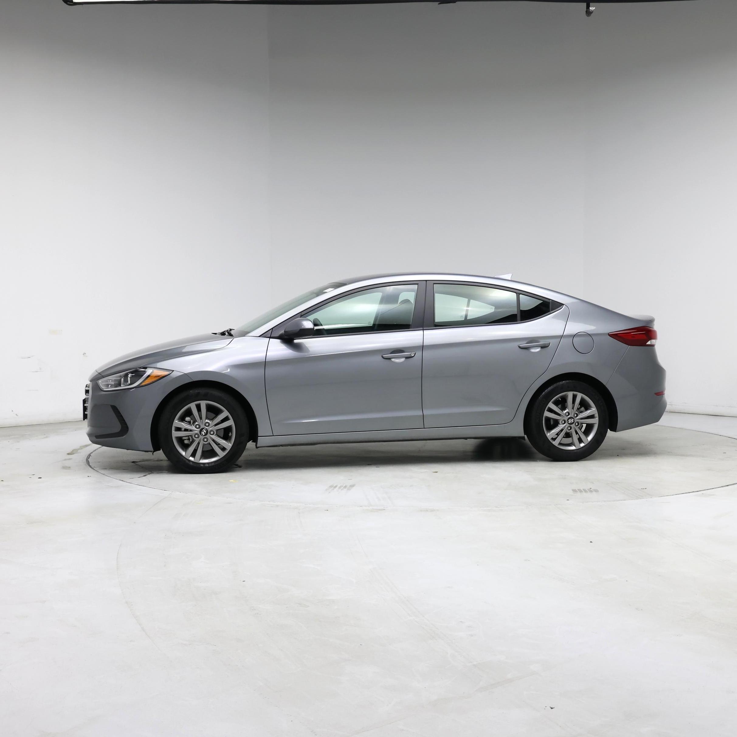Thumbnail: 2018 Hyundai Elantra - 3