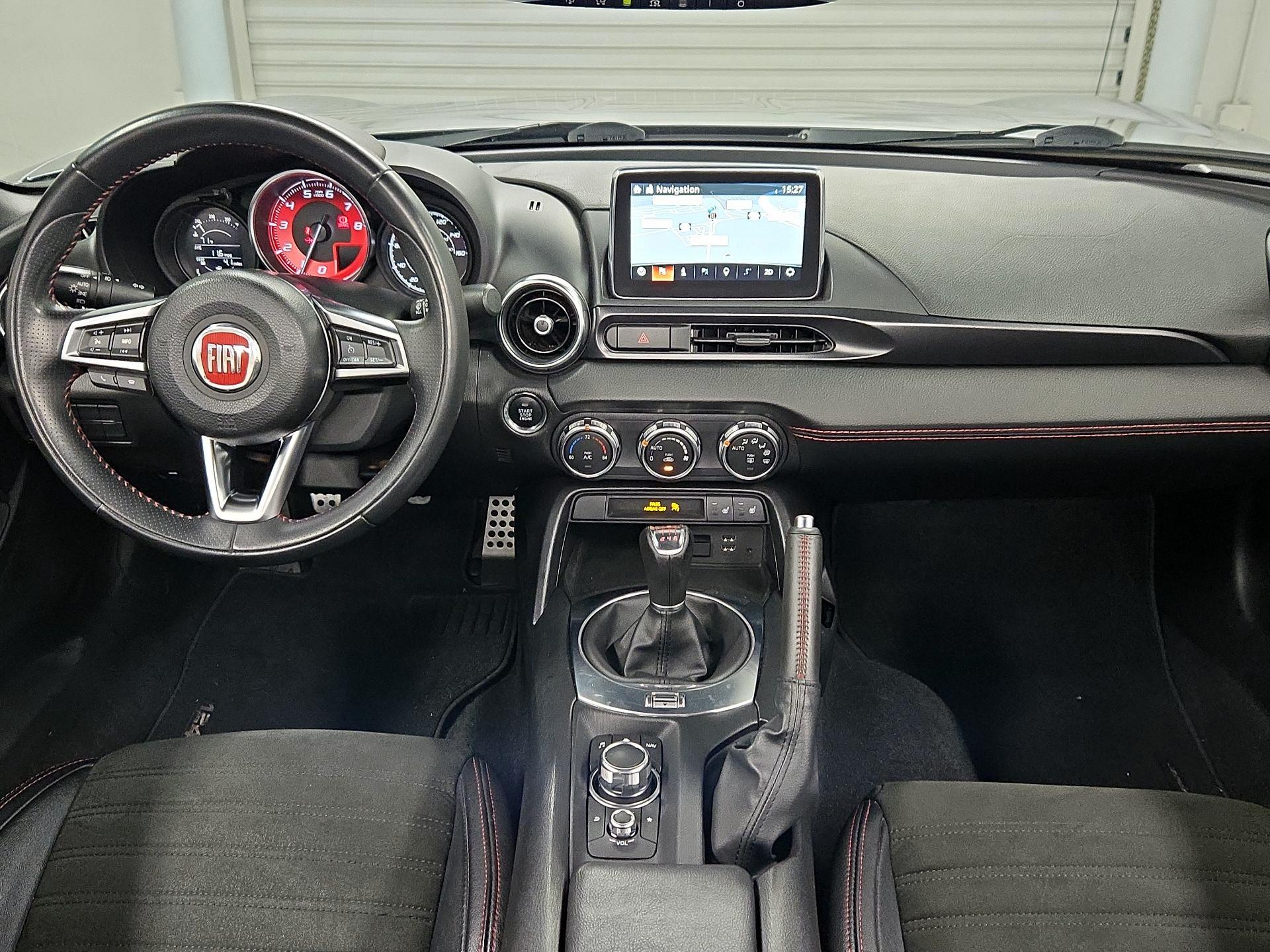 Thumbnail: 2017 Fiat 124 Spider - 9