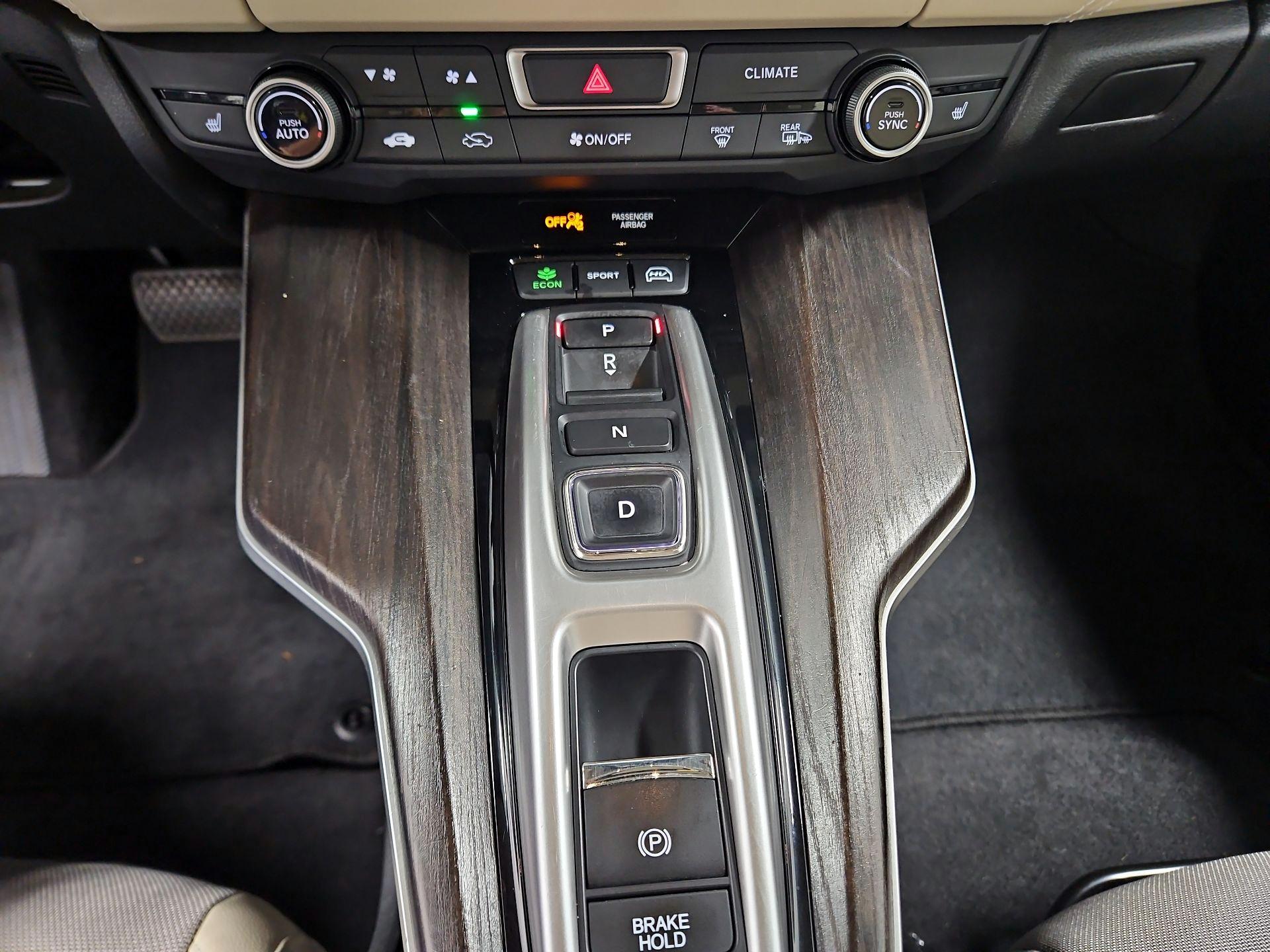Thumbnail: 2018 Honda Clarity - 17