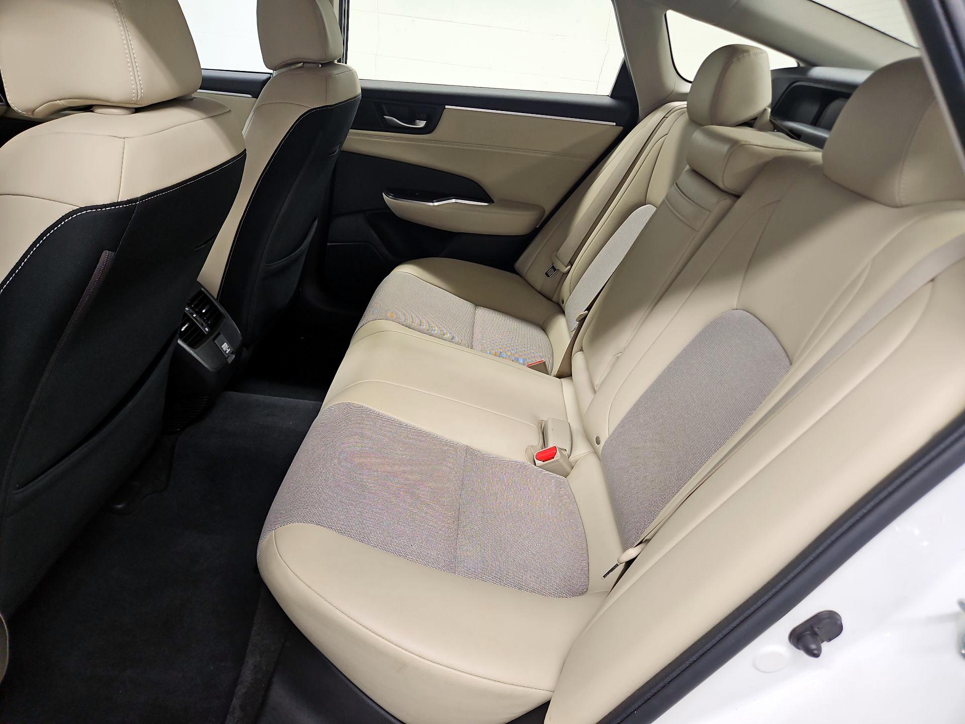 Thumbnail: 2018 Honda Clarity - 19