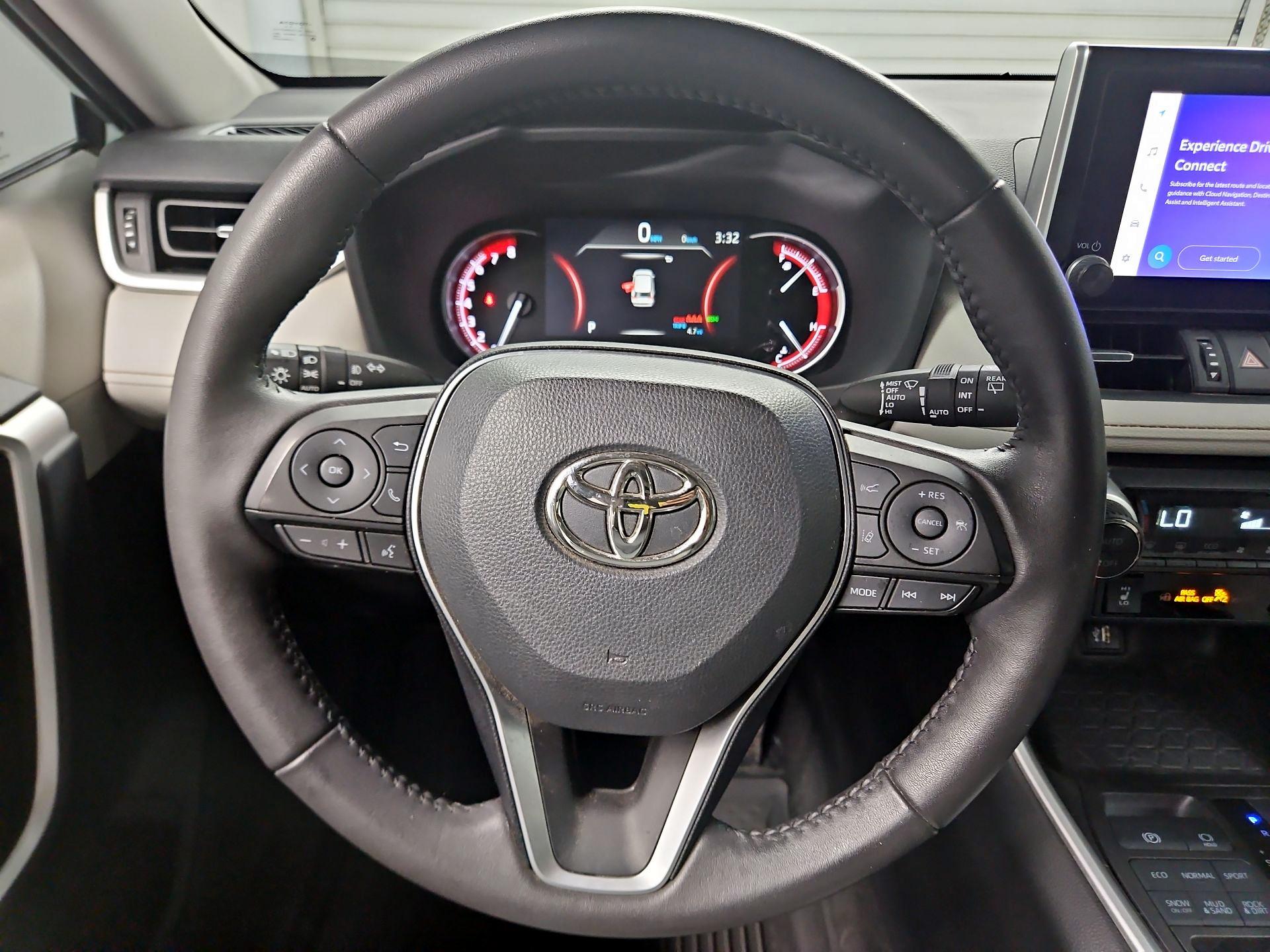 Thumbnail: 2023 Toyota RAV4 - 10