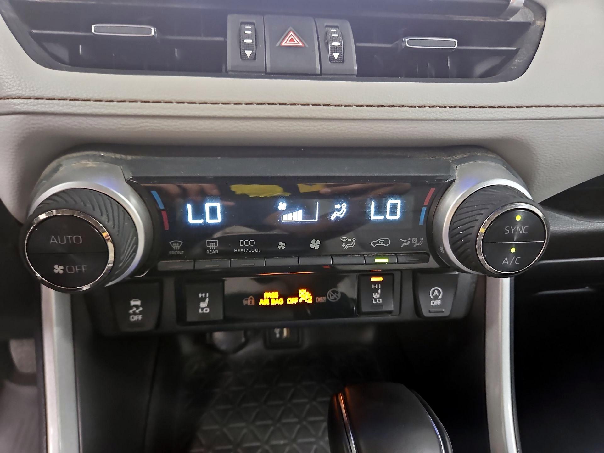 Thumbnail: 2023 Toyota RAV4 - 16