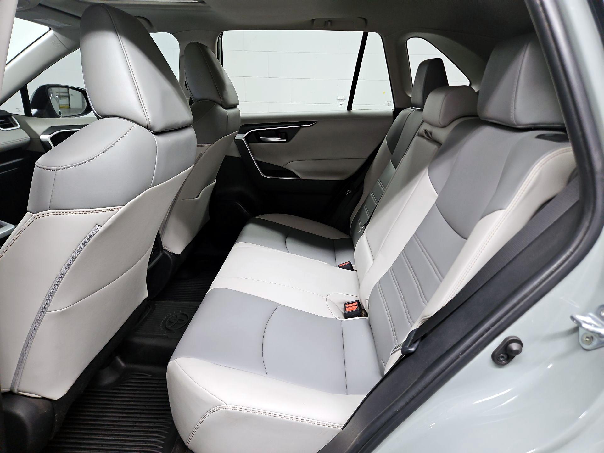 Thumbnail: 2023 Toyota RAV4 - 20