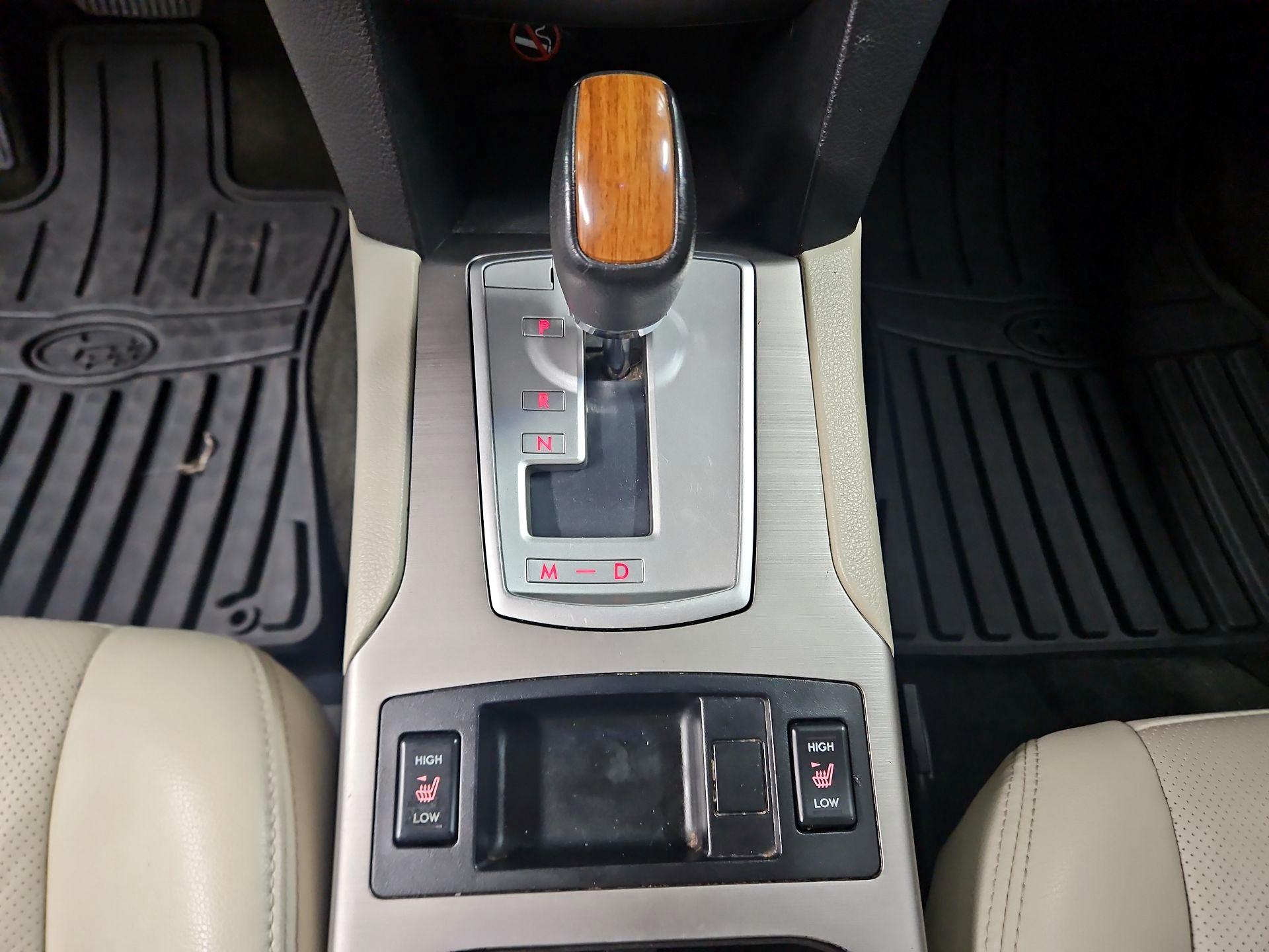 Thumbnail: 2014 Subaru Outback - 17
