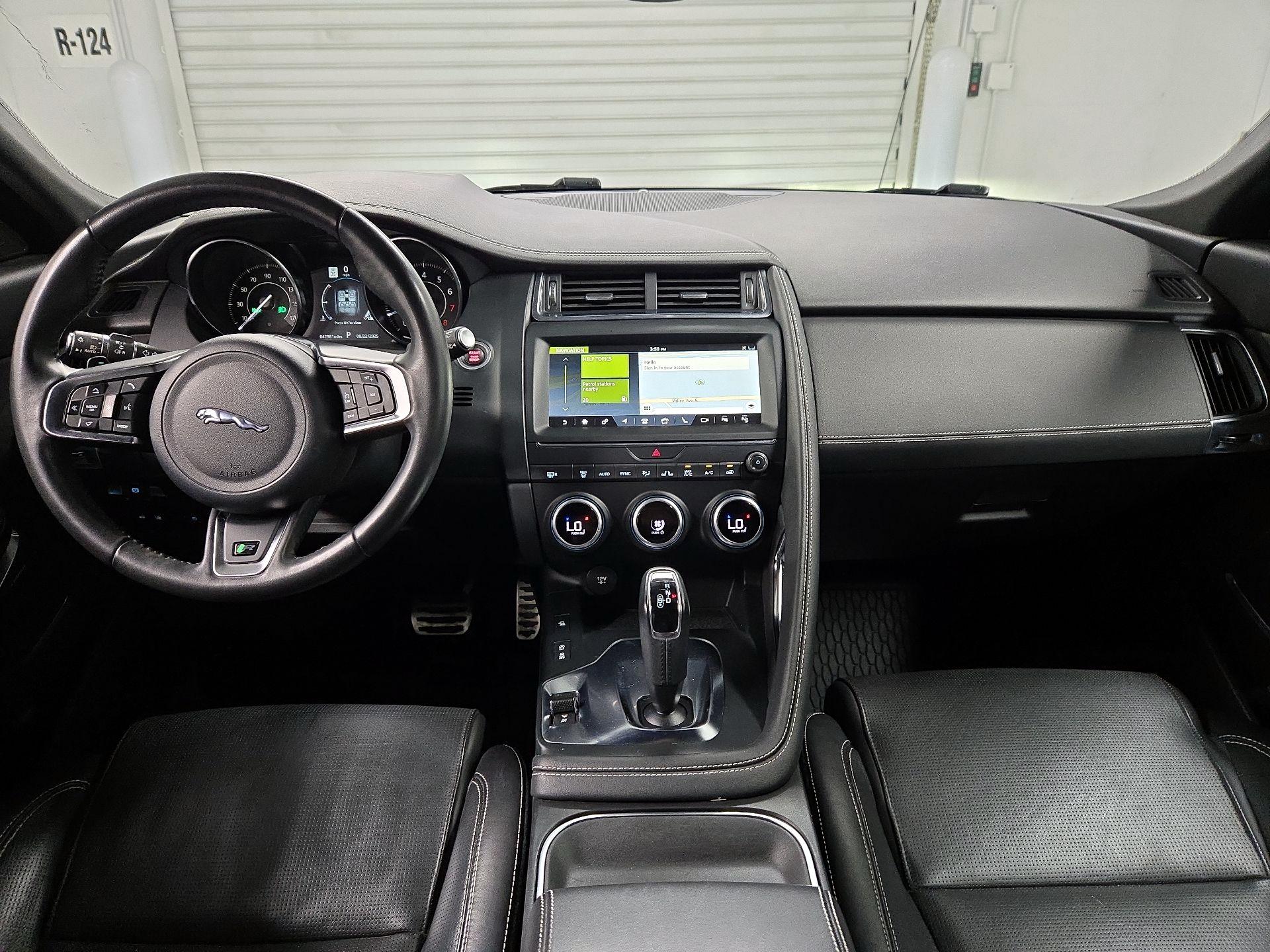 Thumbnail: 2019 Jaguar E-Pace - 9