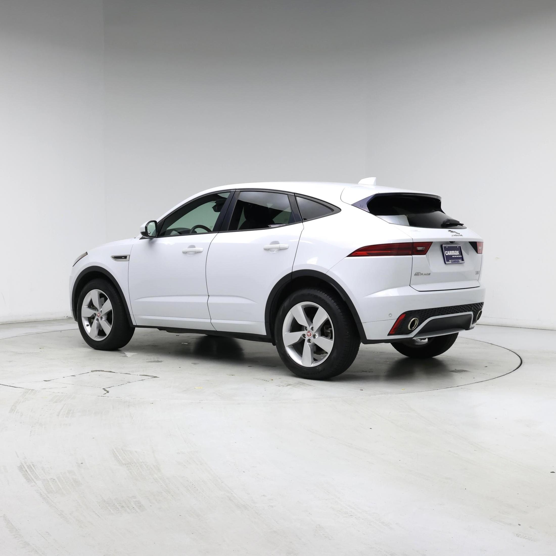 Thumbnail: 2019 Jaguar E-Pace - 2