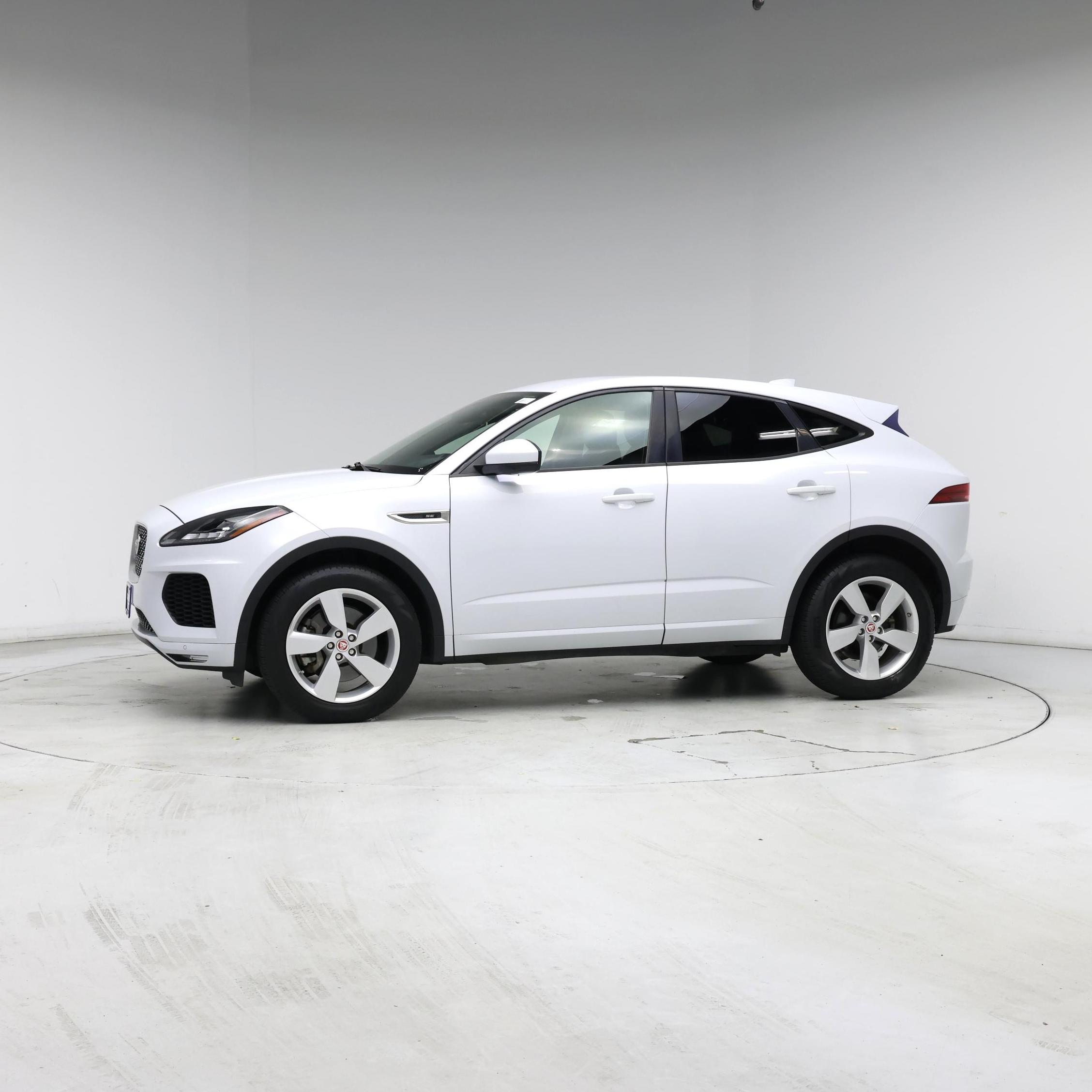 Thumbnail: 2019 Jaguar E-Pace - 3