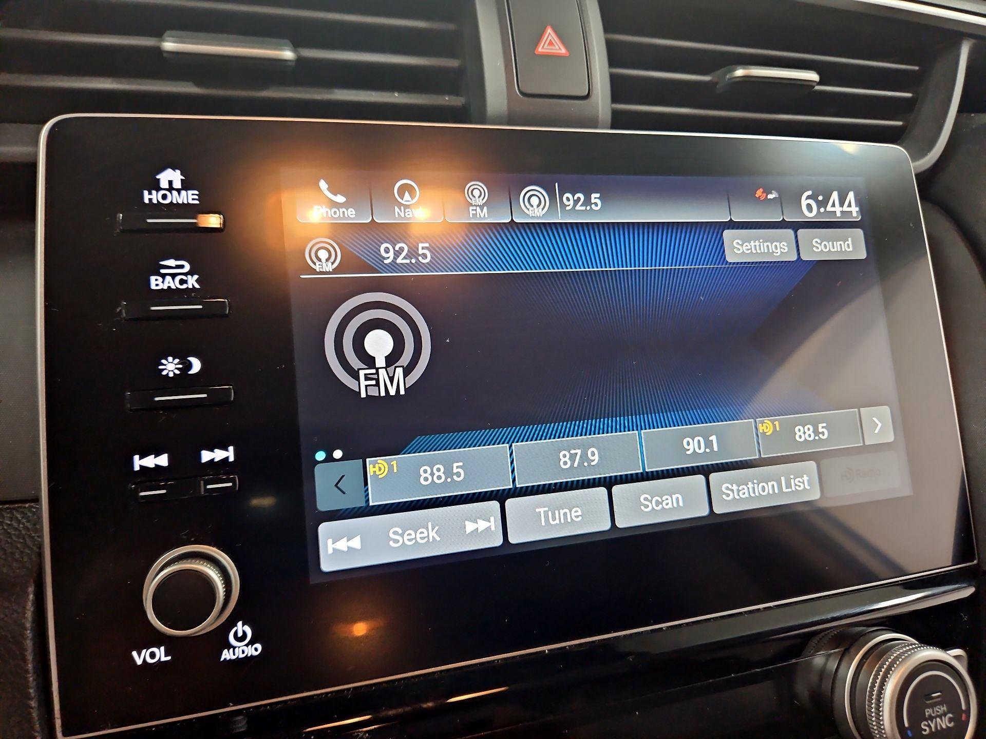 Thumbnail: 2019 Honda Insight - 16