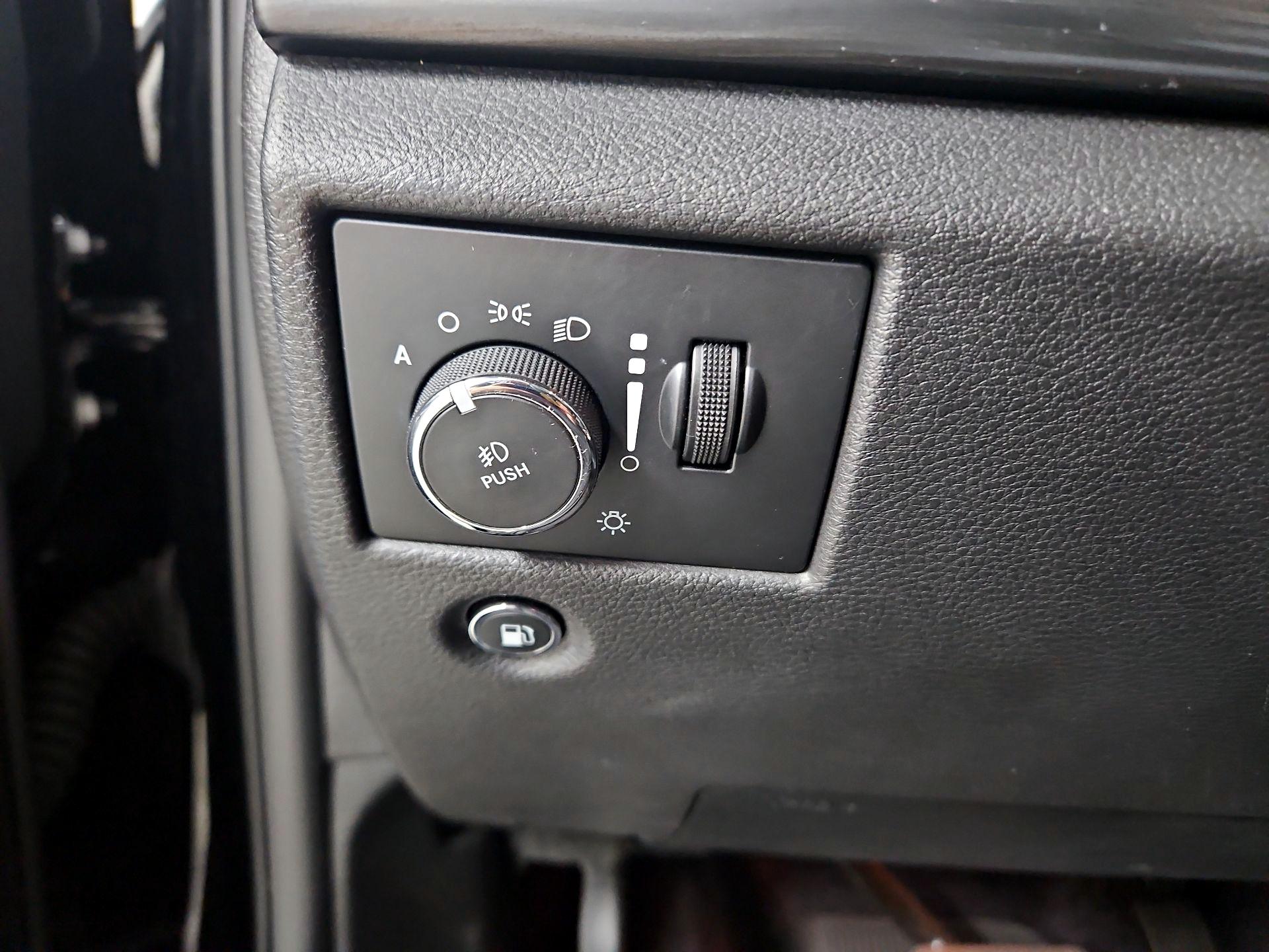 Thumbnail: 2019 Jeep Grand Cherokee - 13