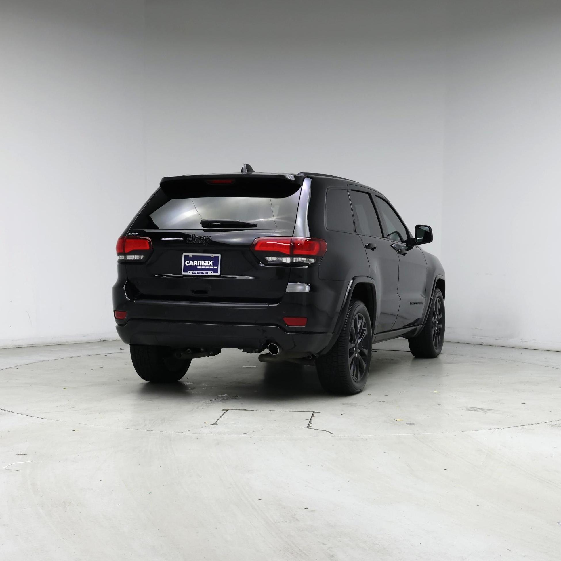 Thumbnail: 2019 Jeep Grand Cherokee - 8