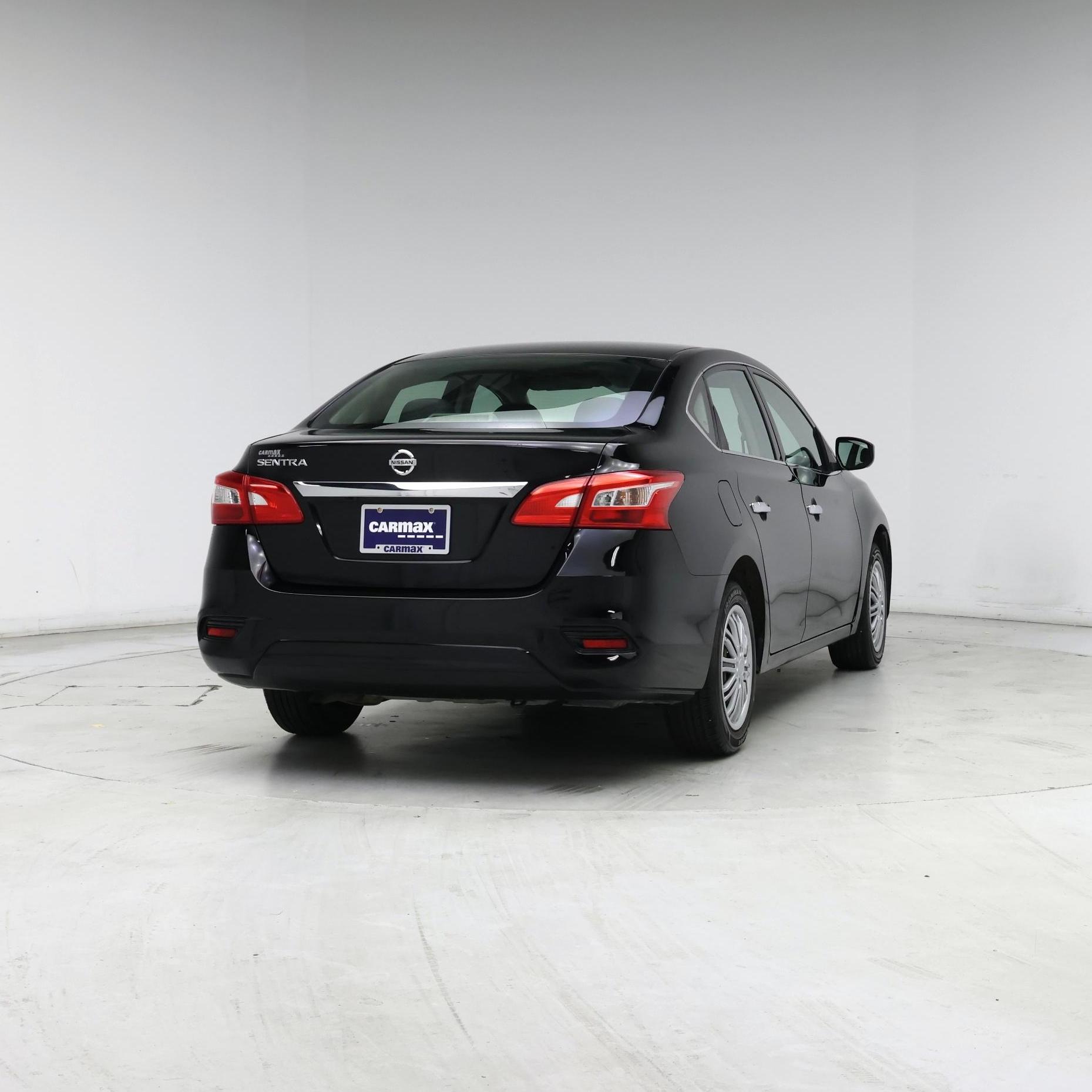 Thumbnail: 2018 Nissan Sentra - 8