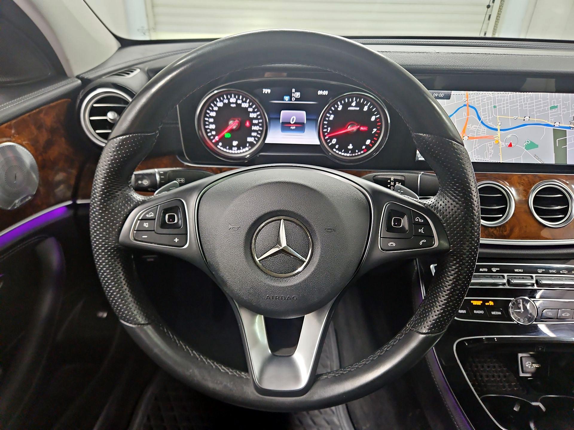 Thumbnail: 2017 Mercedes-Benz E-Class - 10
