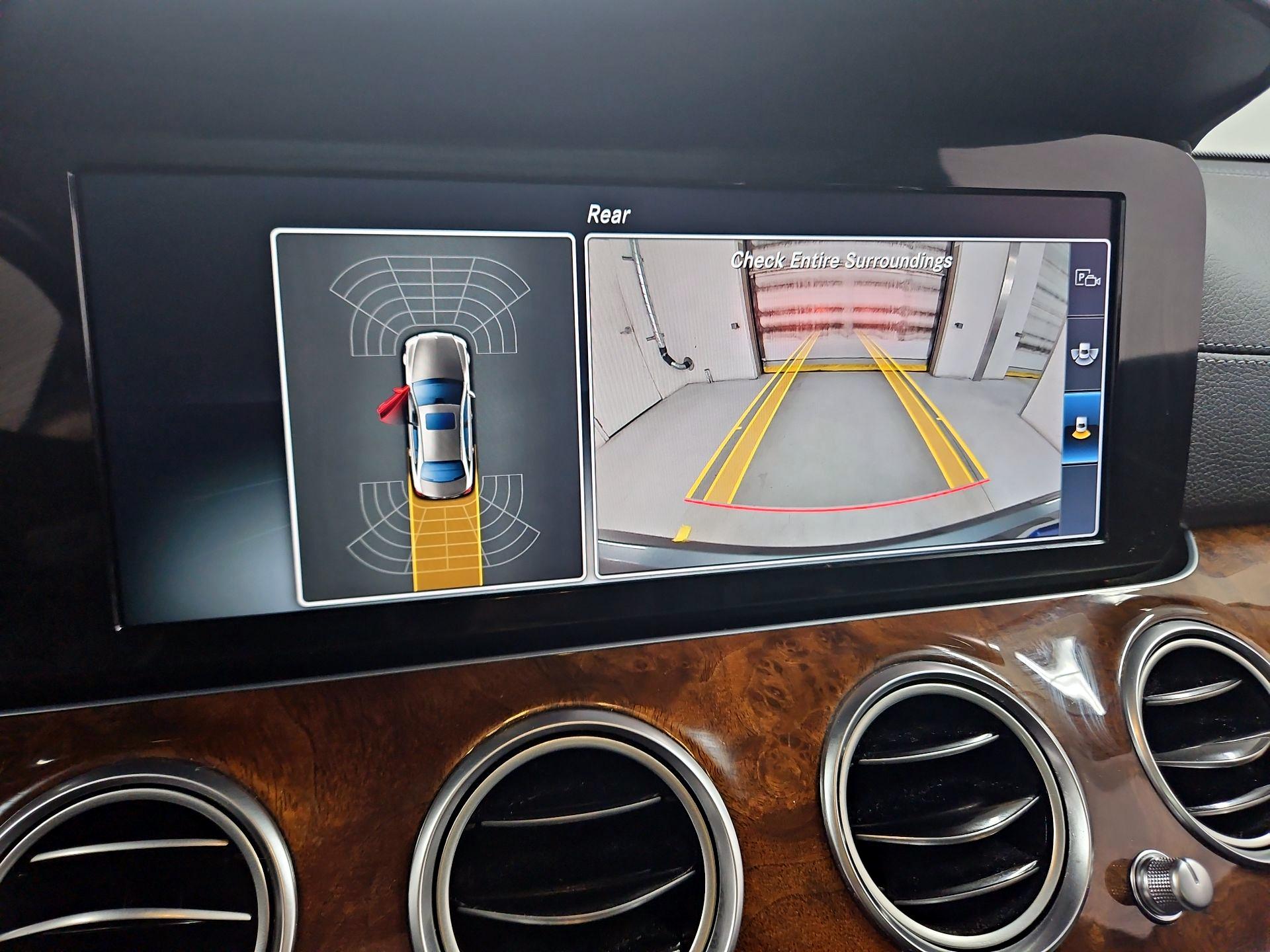 Thumbnail: 2017 Mercedes-Benz E-Class - 15