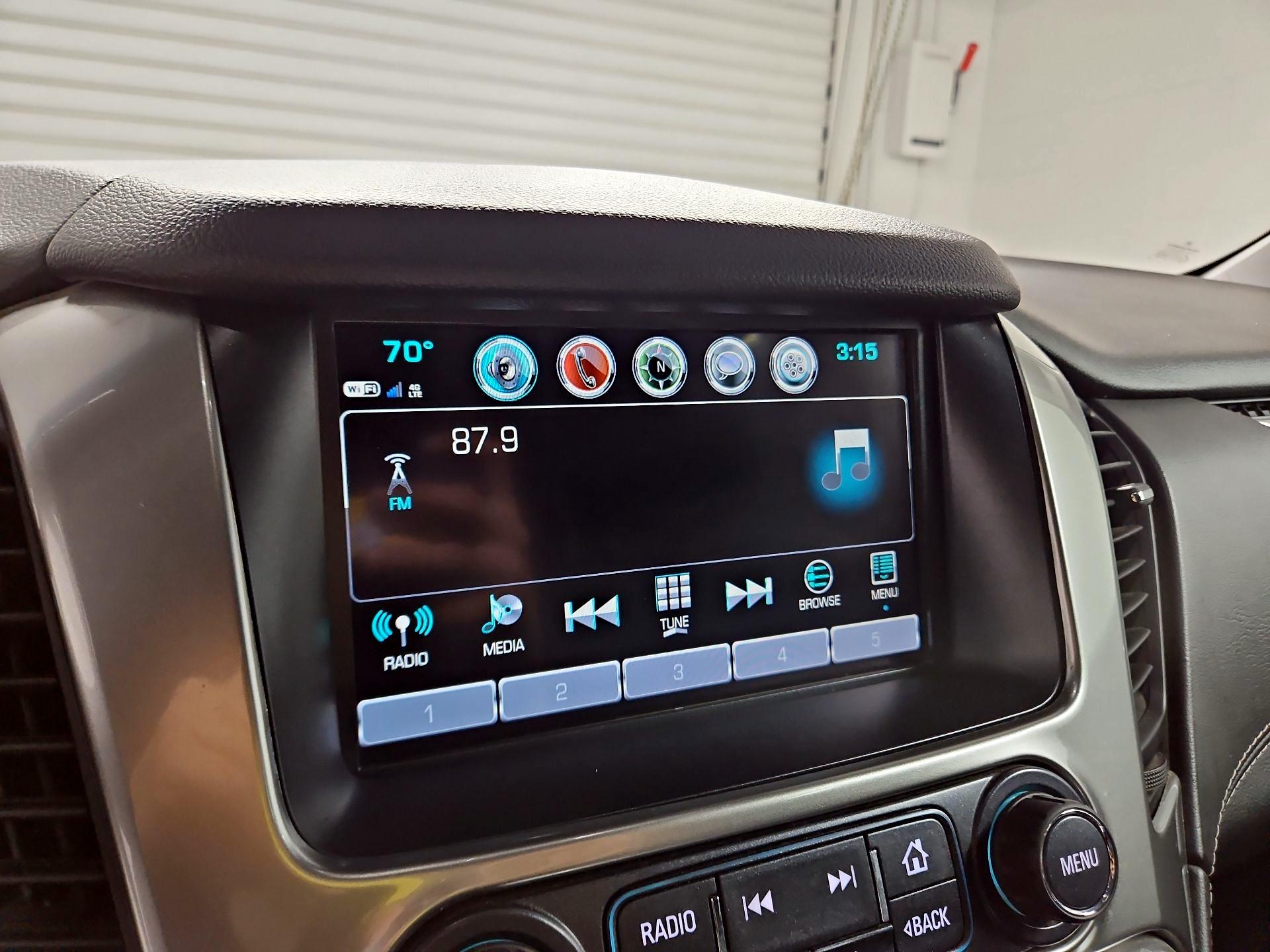 Thumbnail: 2019 Chevrolet Tahoe - 16