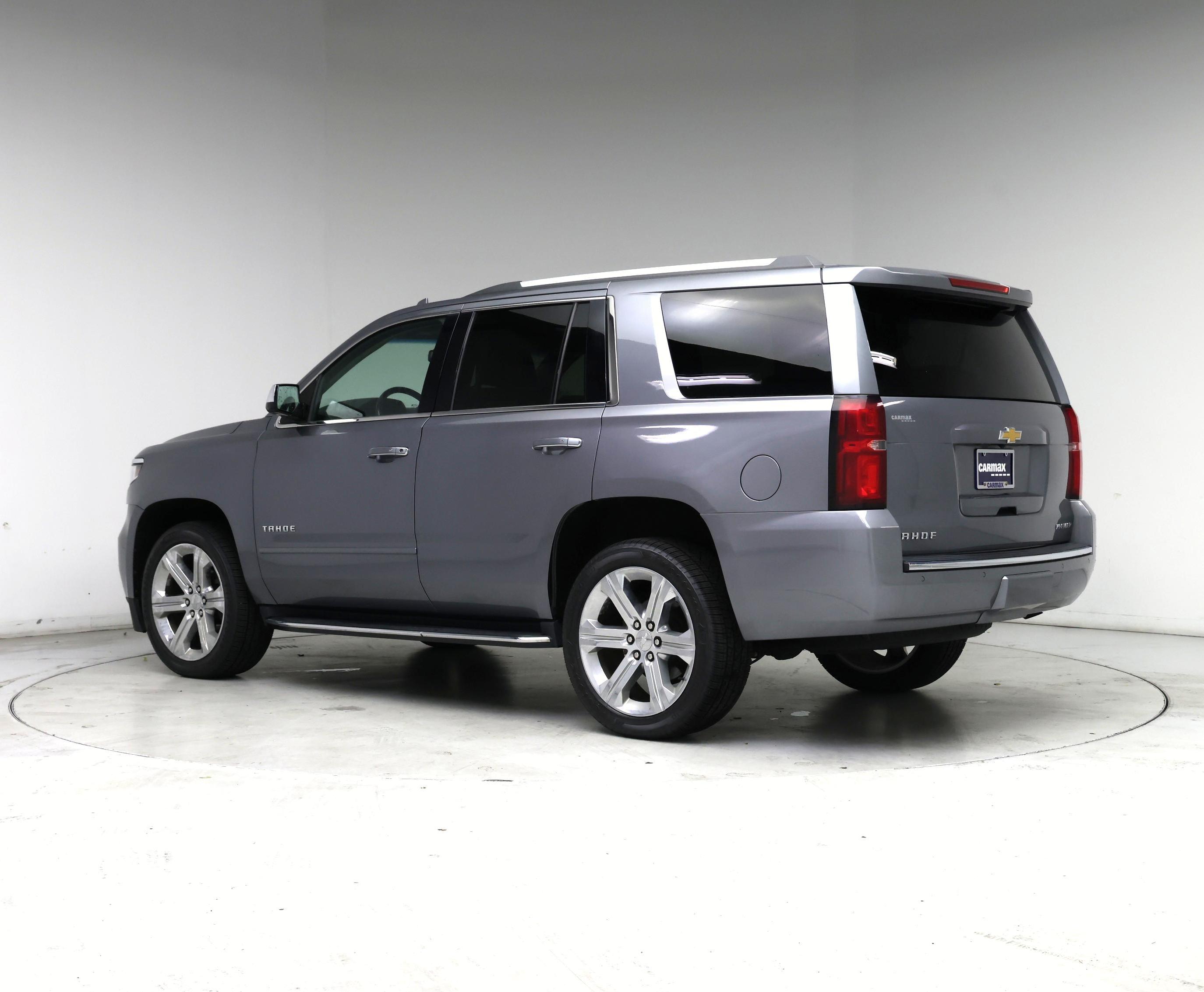 Thumbnail: 2019 Chevrolet Tahoe - 2