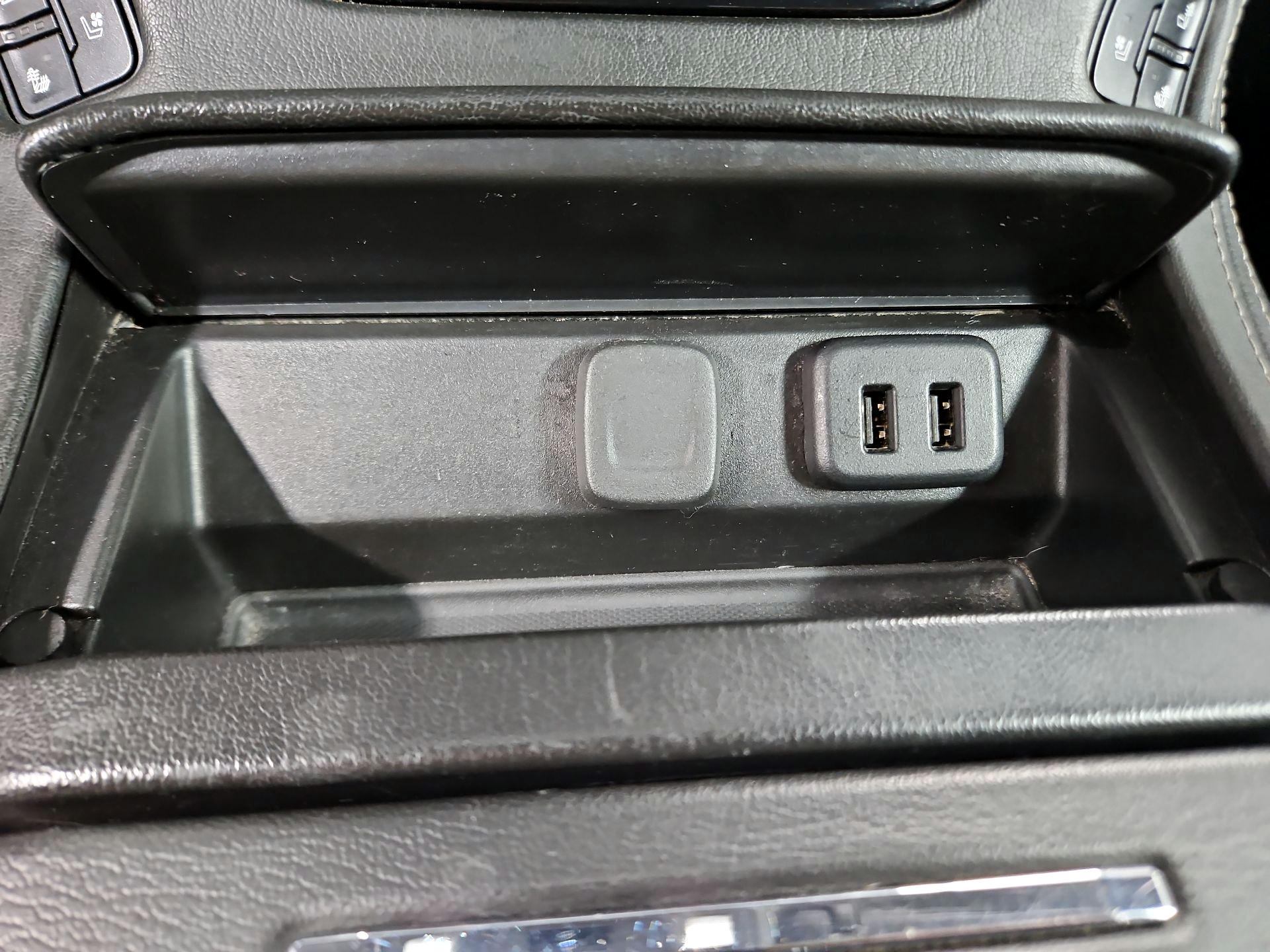 Thumbnail: 2019 Chevrolet Tahoe - 19