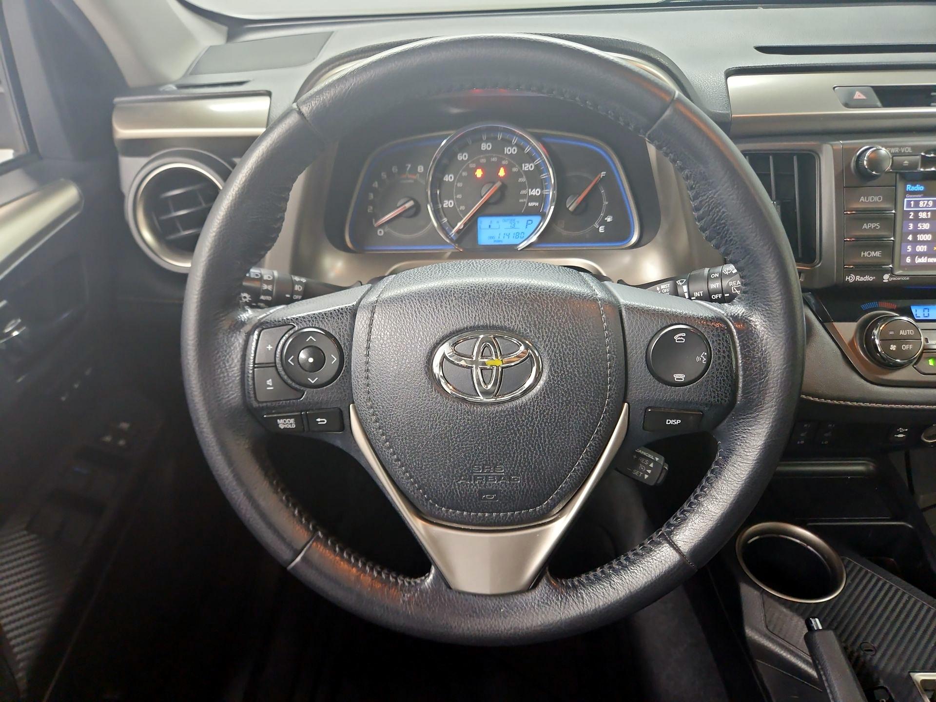 Thumbnail: 2015 Toyota RAV4 - 10