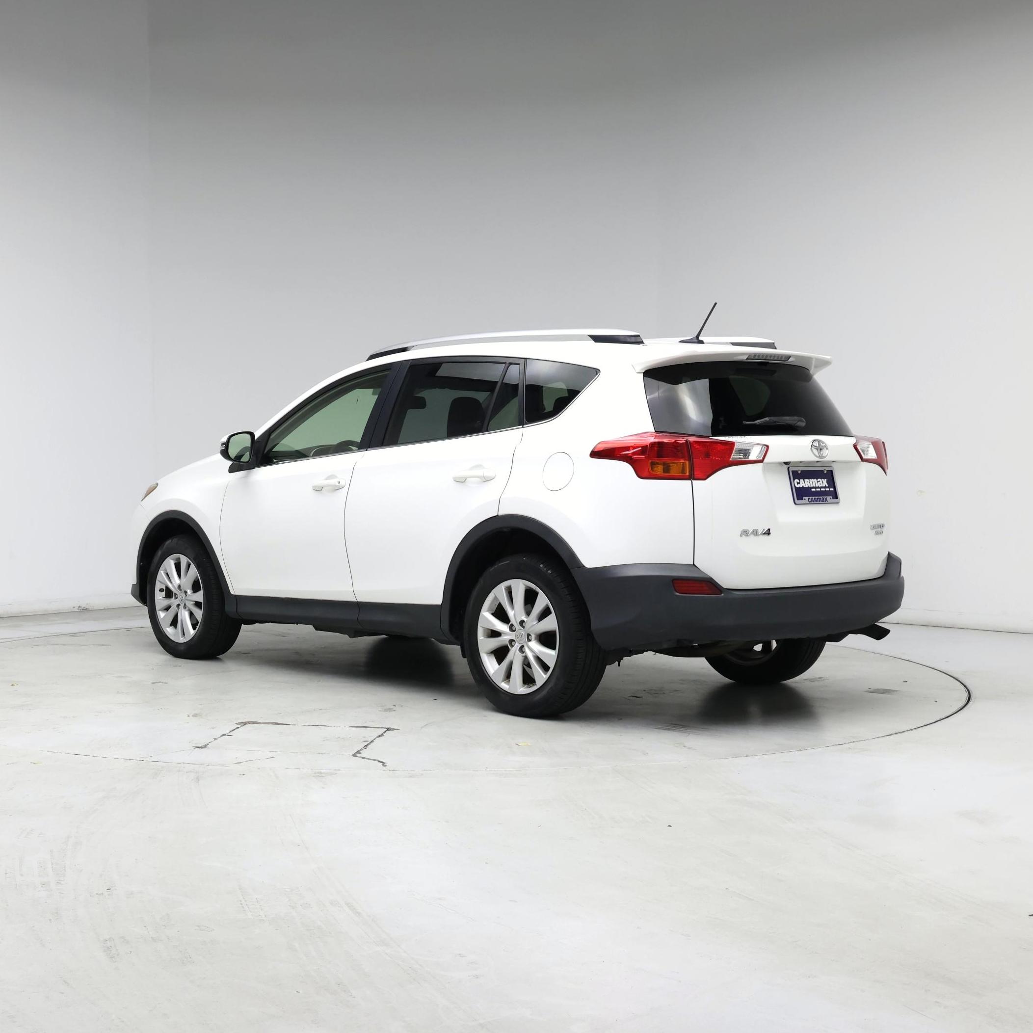 Thumbnail: 2015 Toyota RAV4 - 2