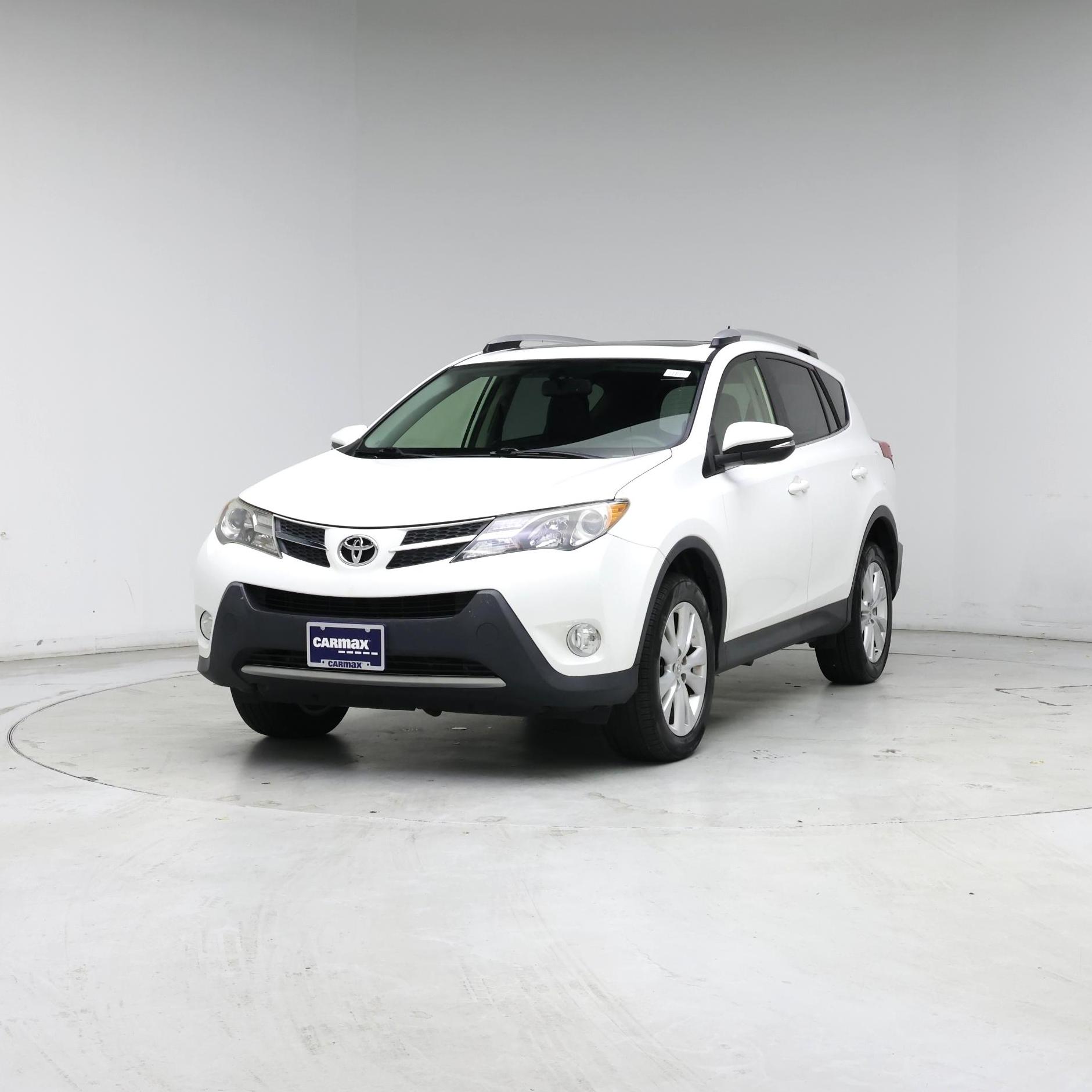 Thumbnail: 2015 Toyota RAV4 - 4