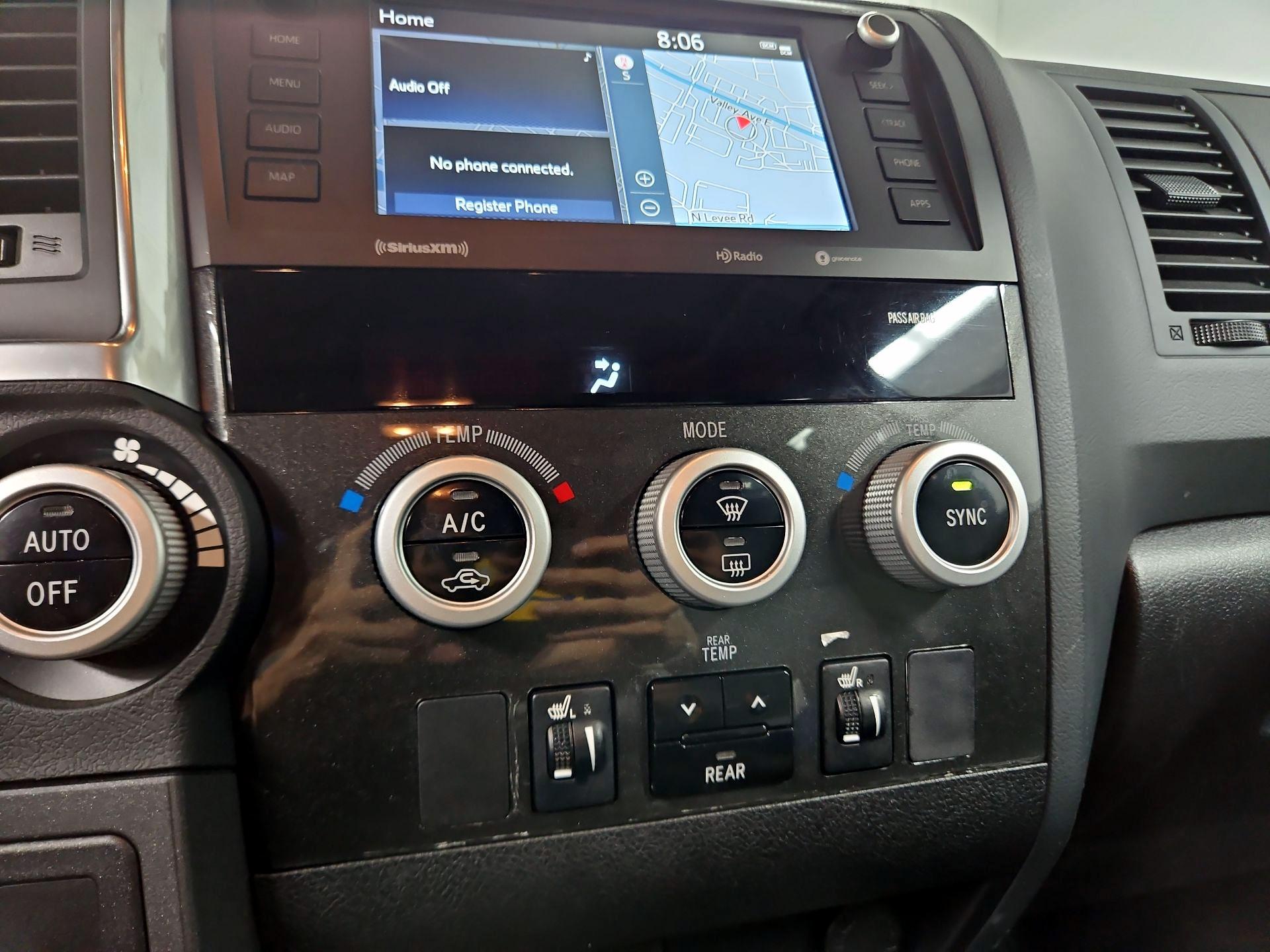 Thumbnail: 2021 Toyota Sequoia - 17