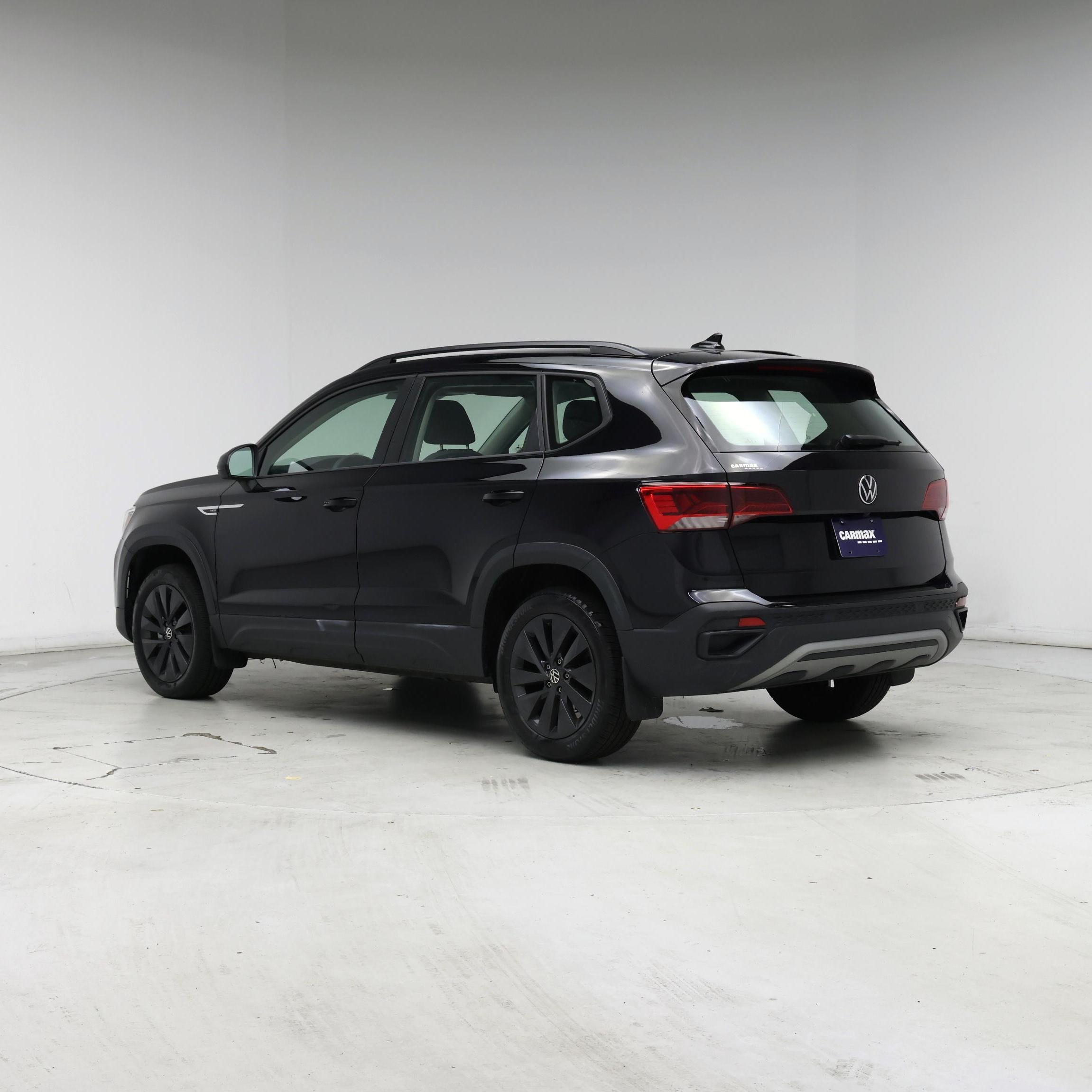 Thumbnail: 2023 Volkswagen Taos - 2