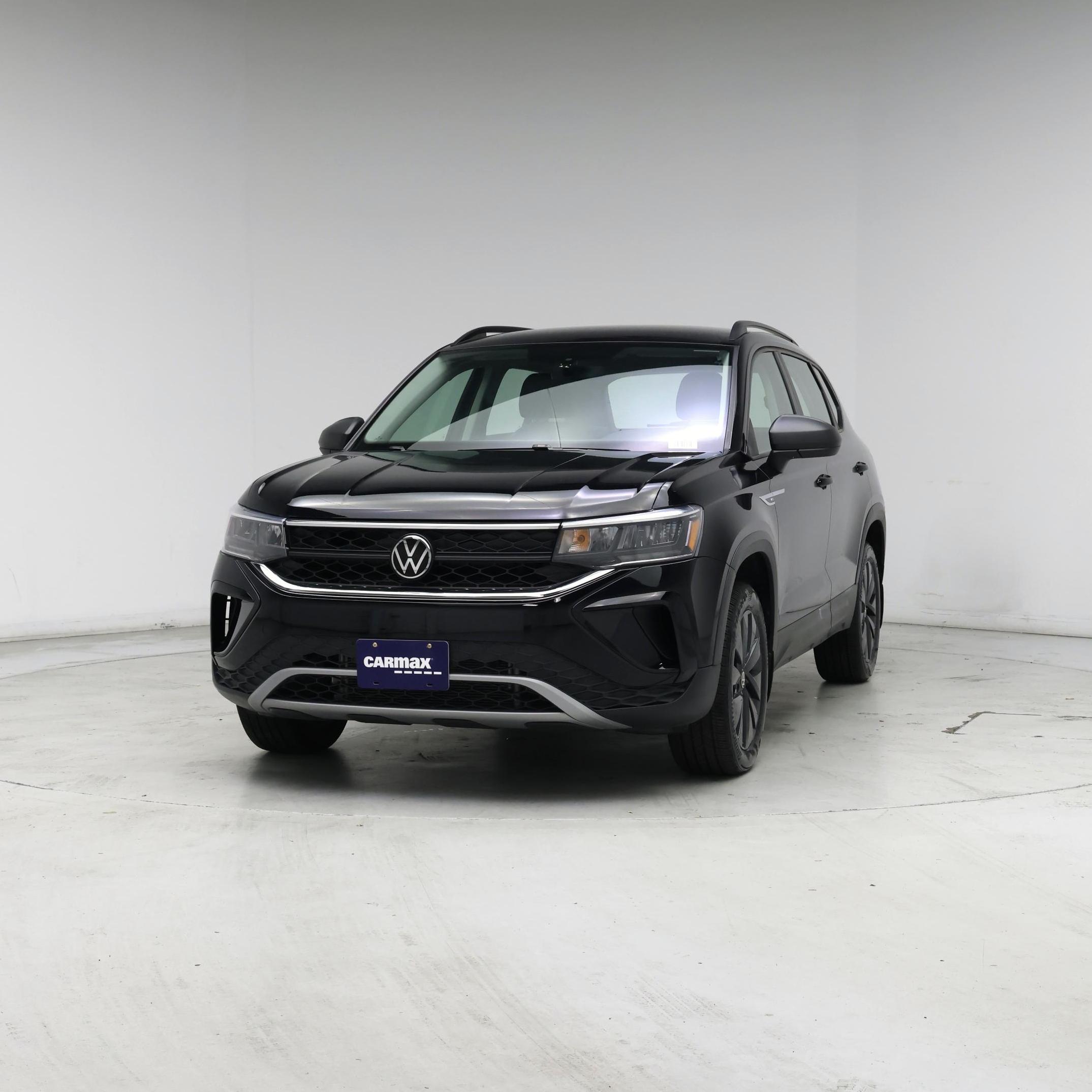 Thumbnail: 2023 Volkswagen Taos - 4