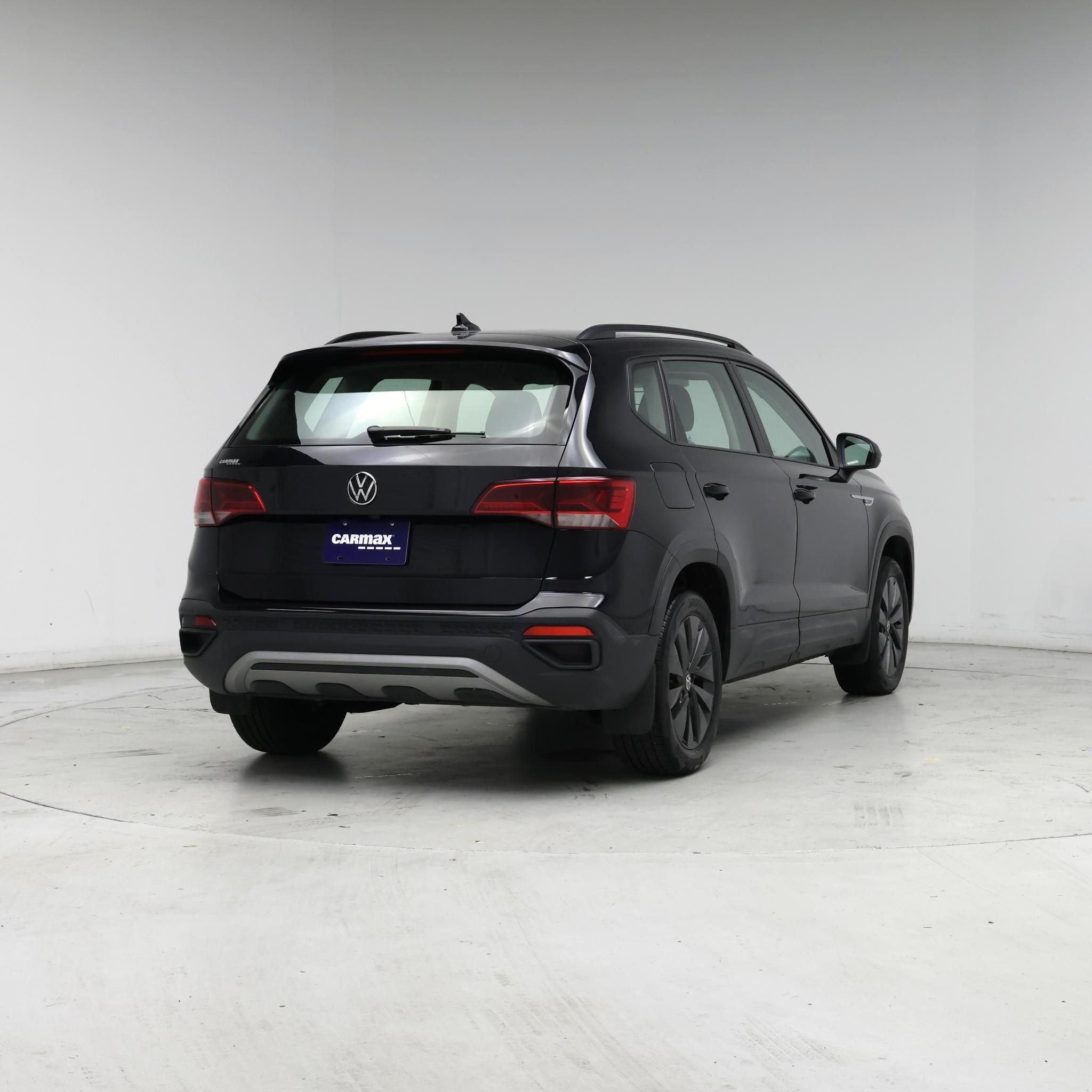 Thumbnail: 2023 Volkswagen Taos - 8