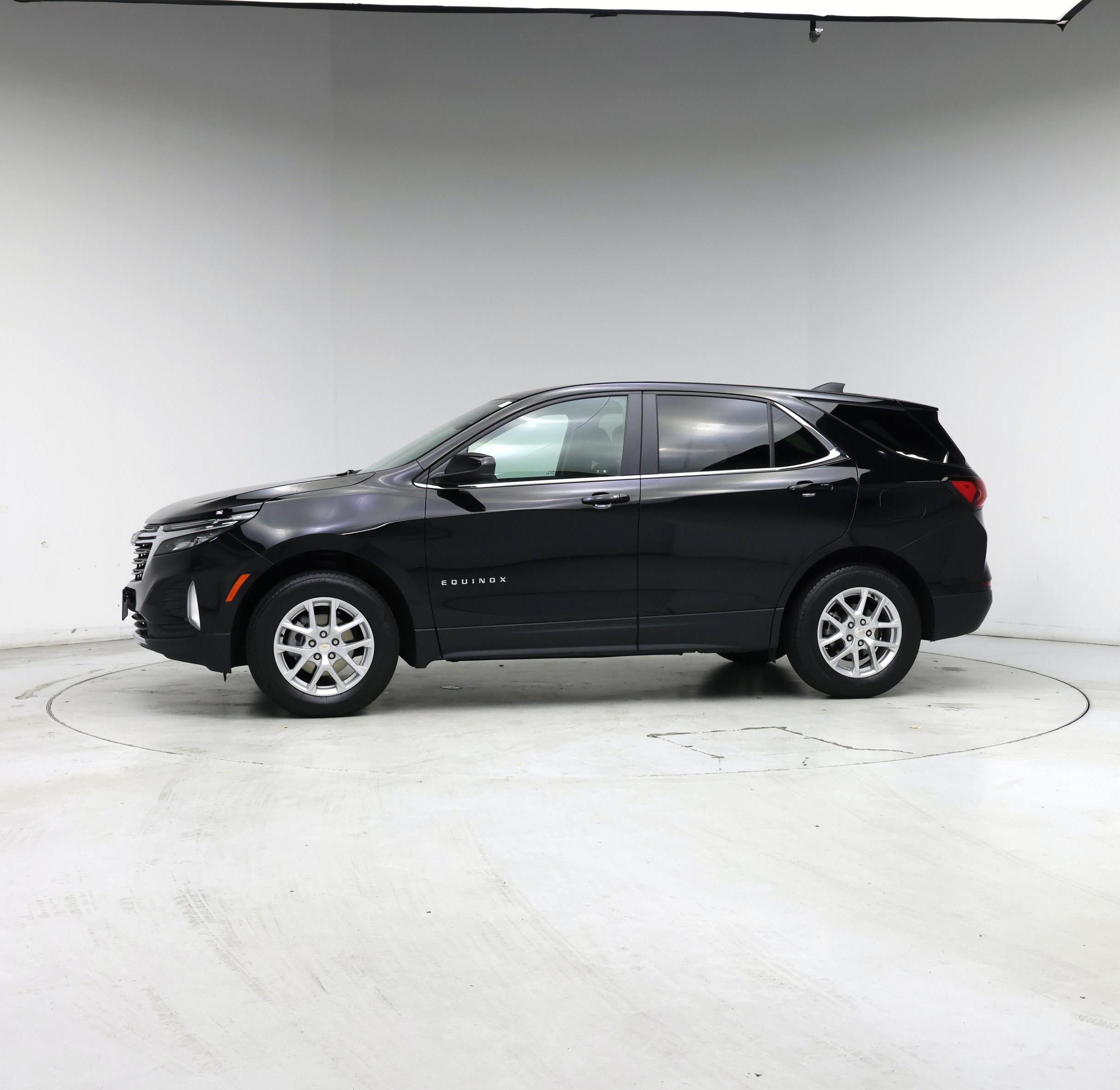 Thumbnail: 2023 Chevrolet Equinox - 3