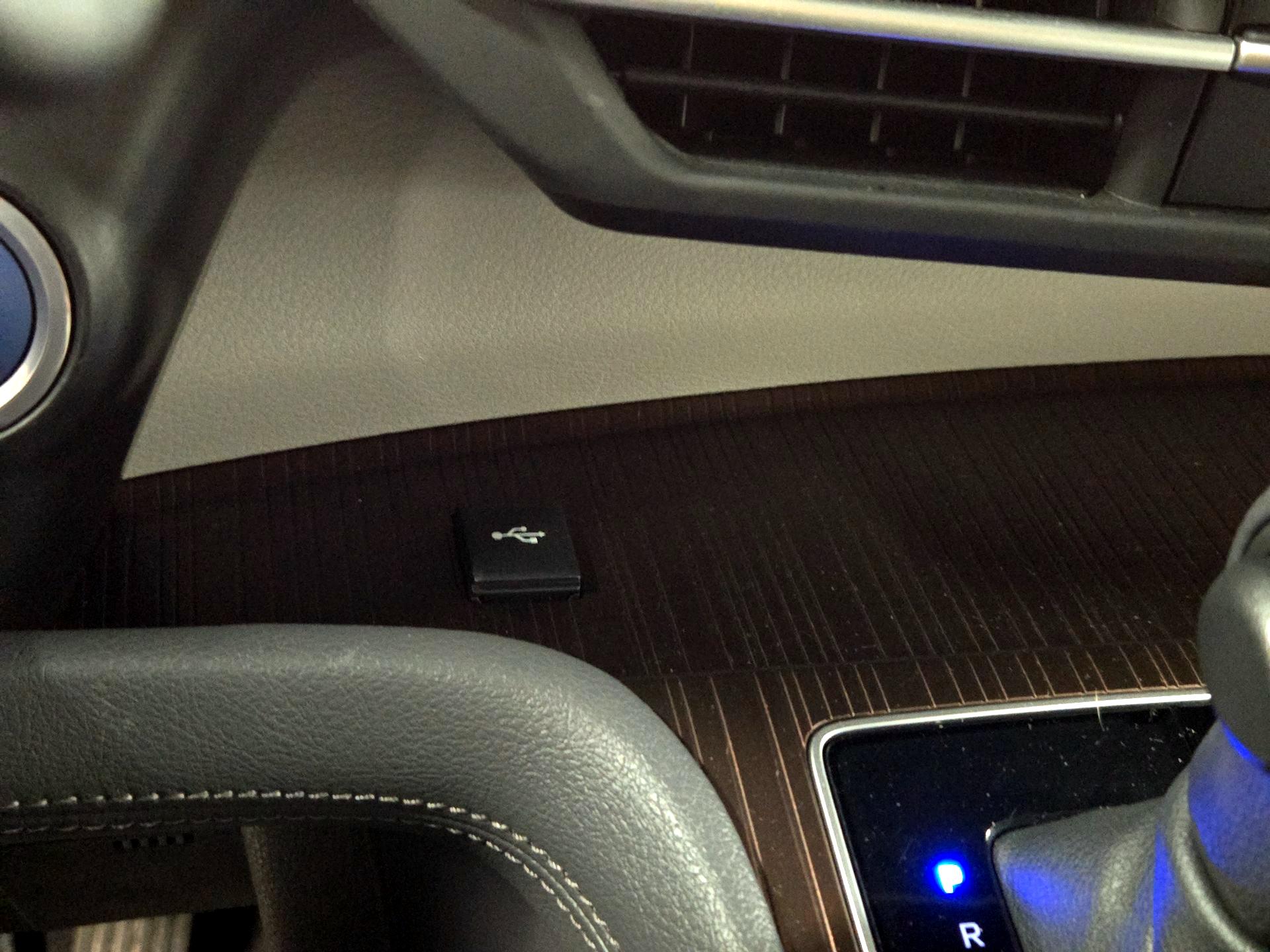 Thumbnail: 2023 Toyota Sienna - 18