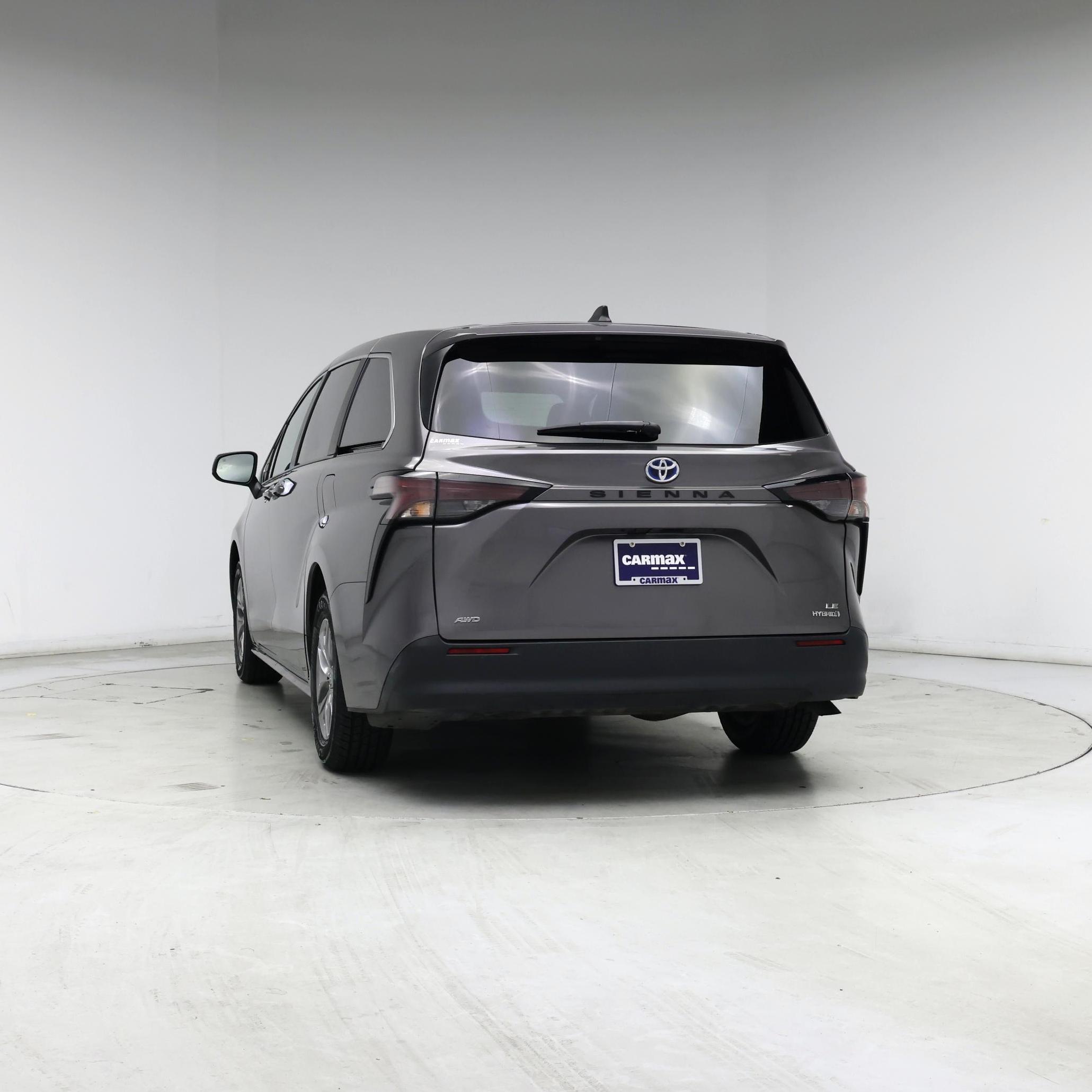 Thumbnail: 2023 Toyota Sienna - 6
