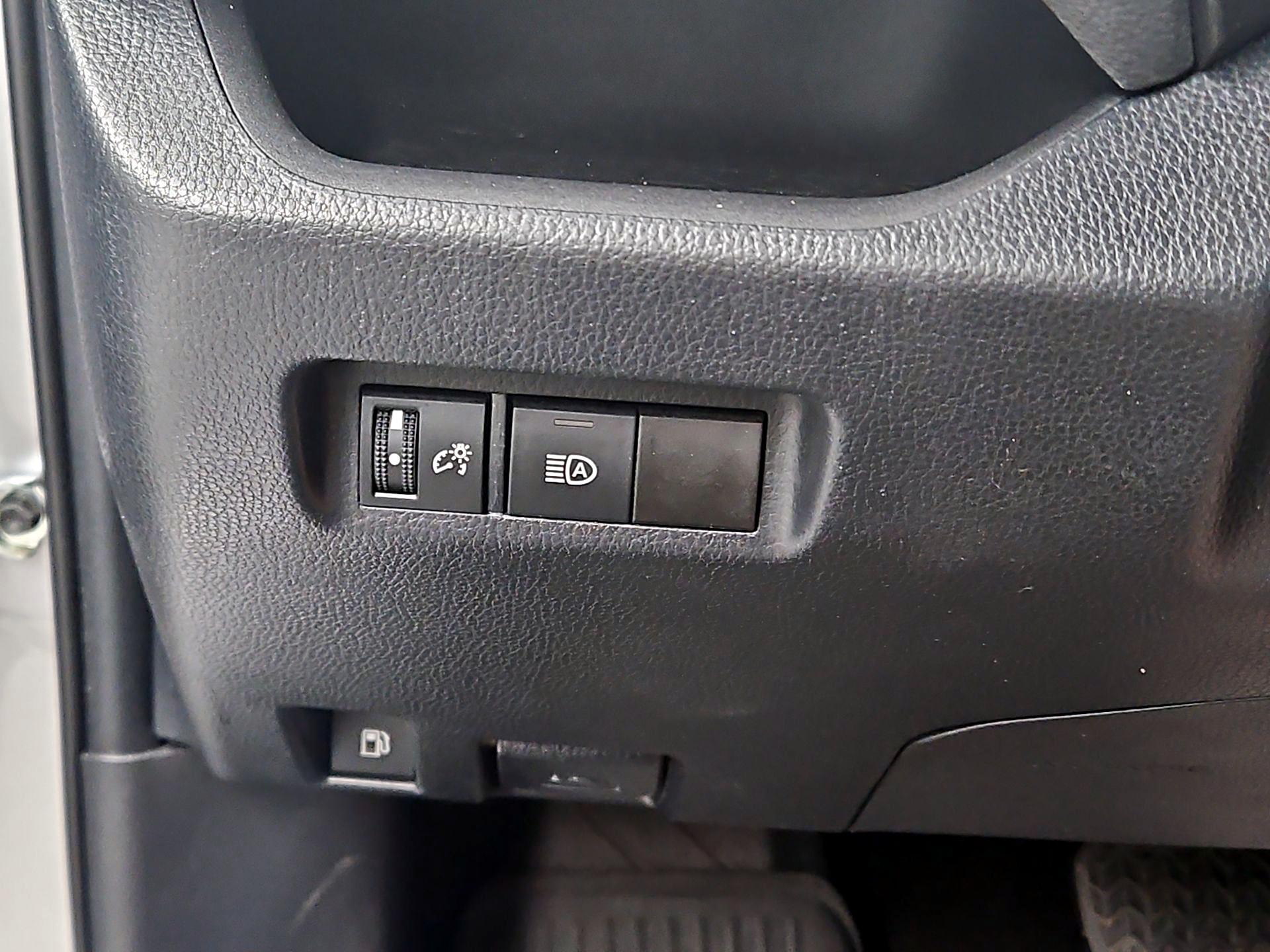 Thumbnail: 2023 Toyota RAV4 - 13