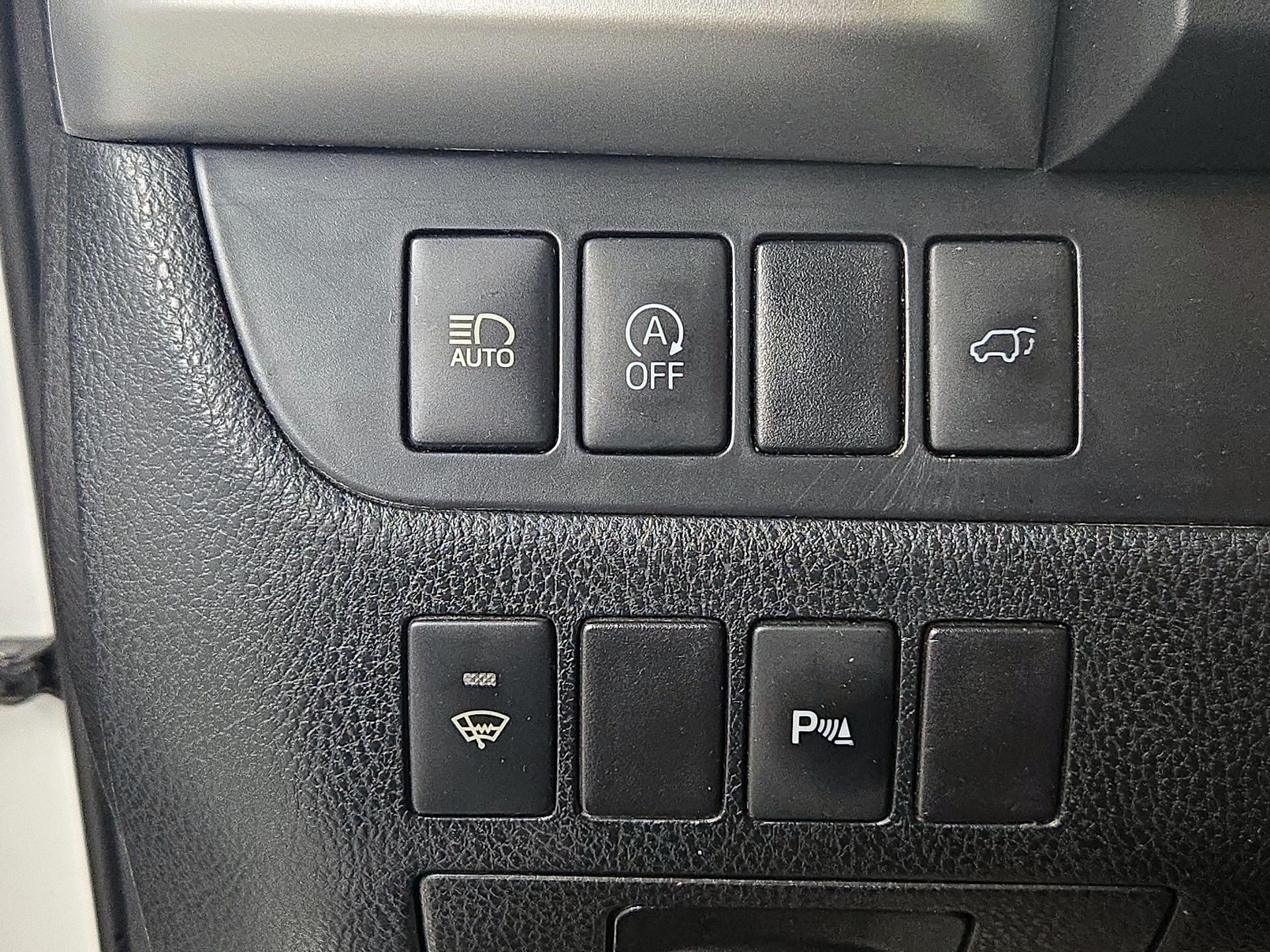 Thumbnail: 2017 Toyota Highlander - 13