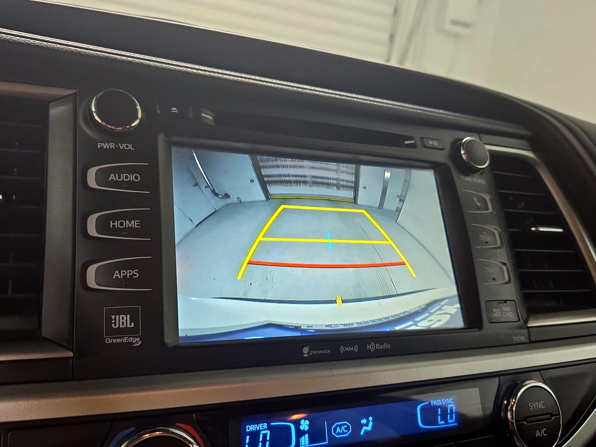 Thumbnail: 2017 Toyota Highlander - 15