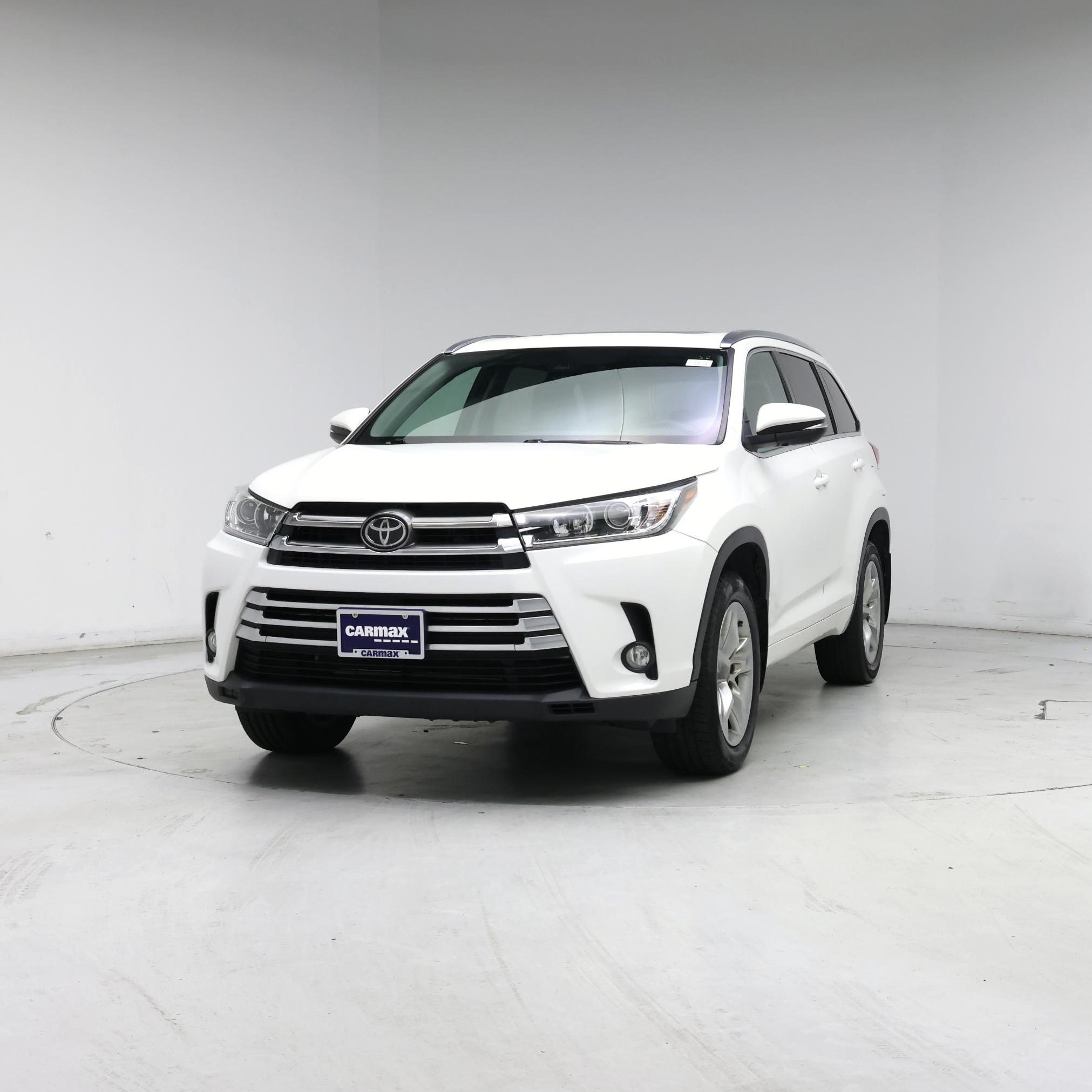 Thumbnail: 2017 Toyota Highlander - 4