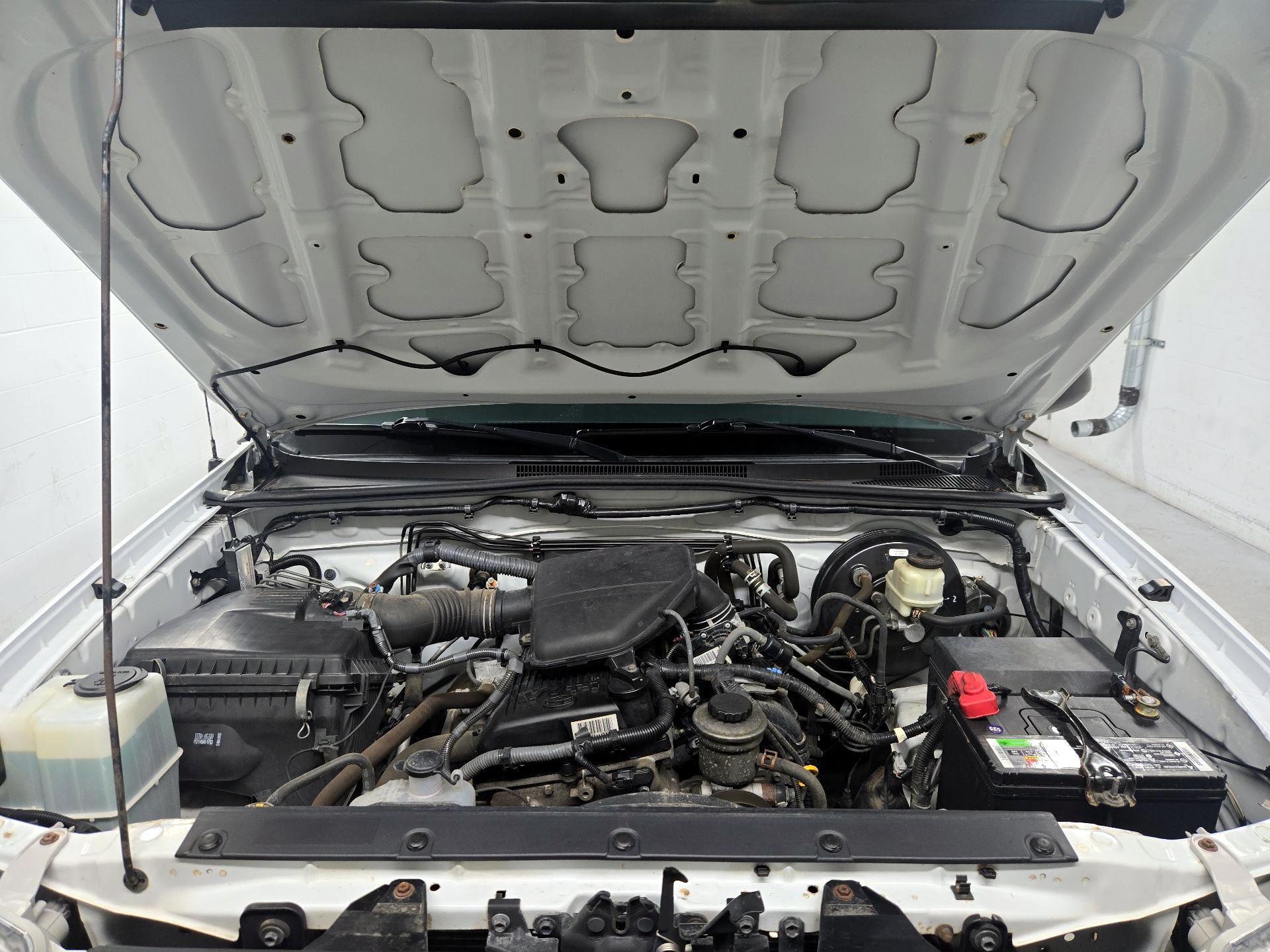 Thumbnail: 2014 Toyota Tacoma - 19