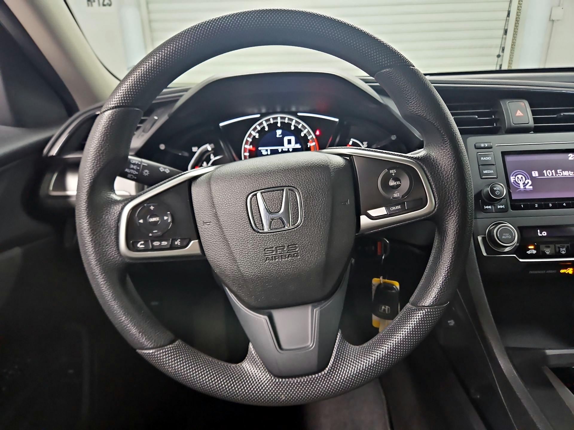 Thumbnail: 2017 Honda Civic - 10