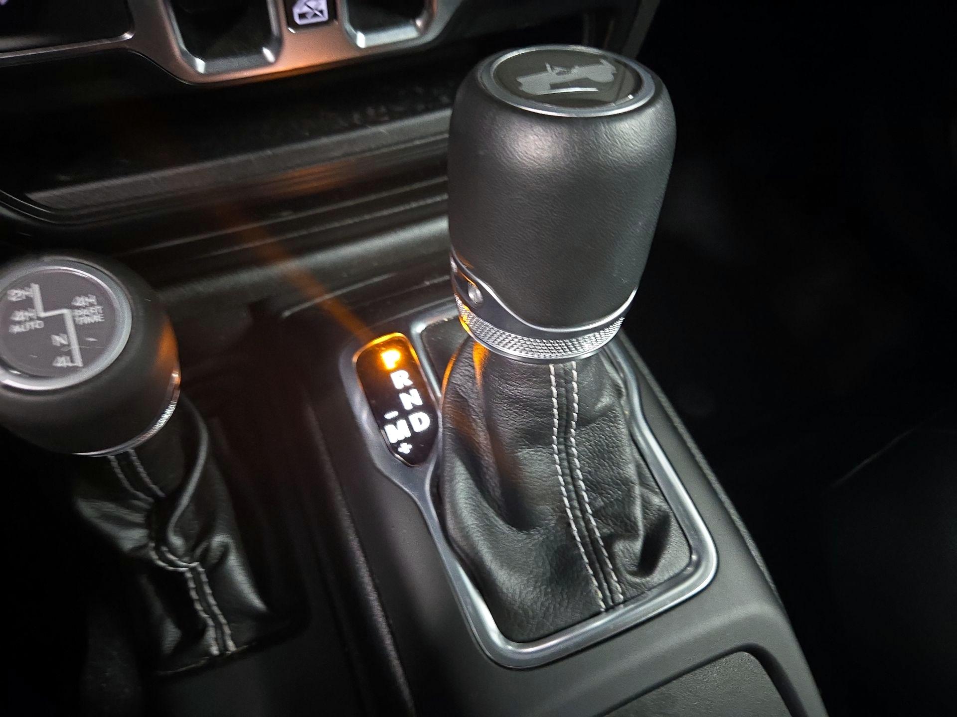 Thumbnail: 2022 Jeep Wrangler - 18