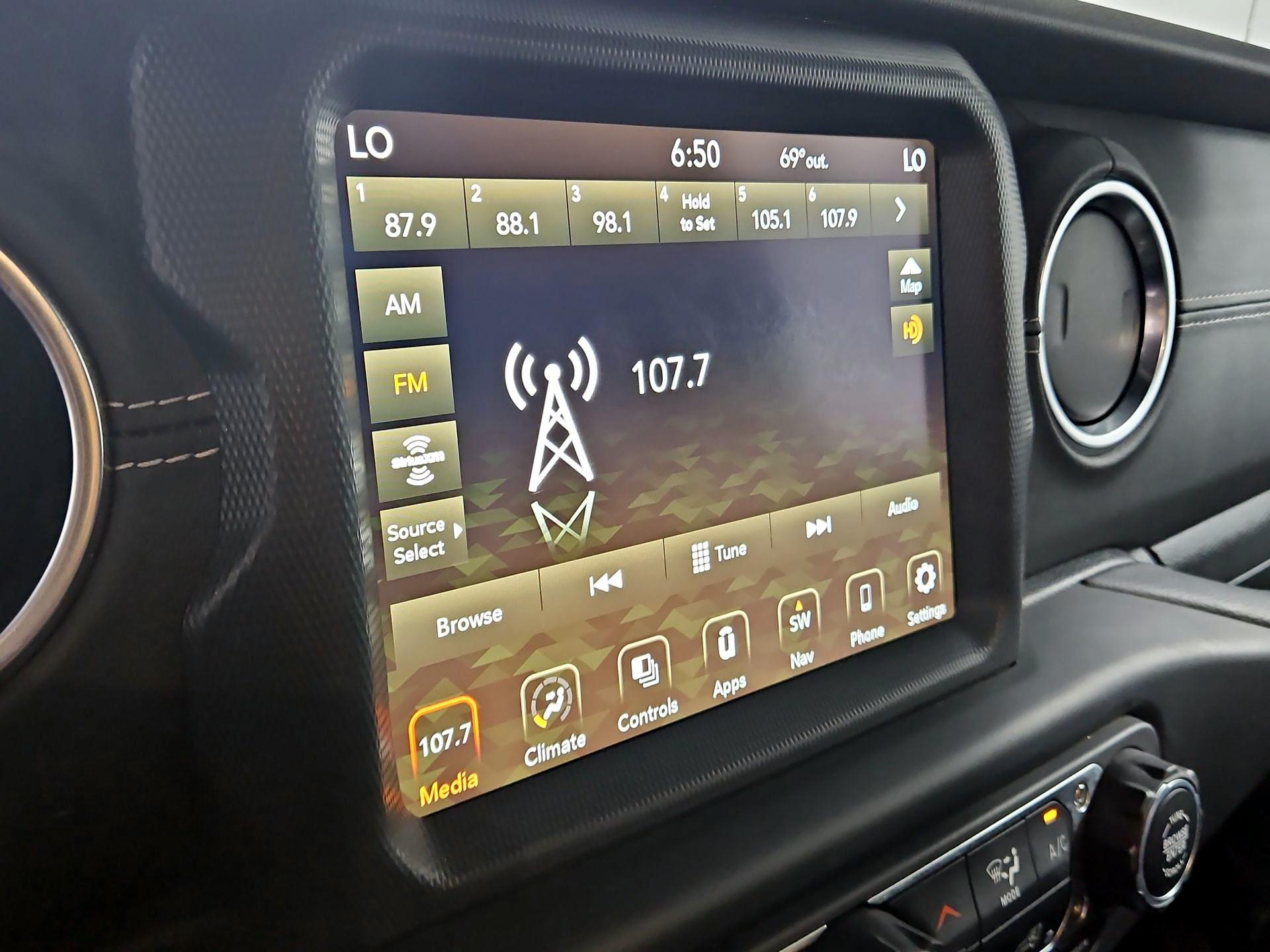 Thumbnail: 2023 Jeep Wrangler - 16