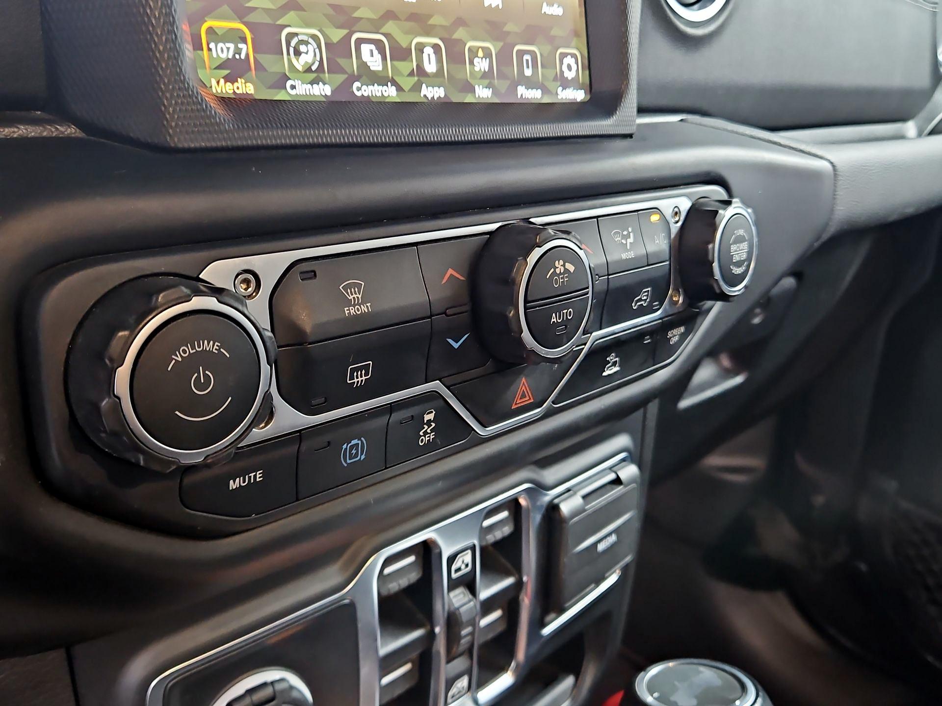 Thumbnail: 2023 Jeep Wrangler - 17