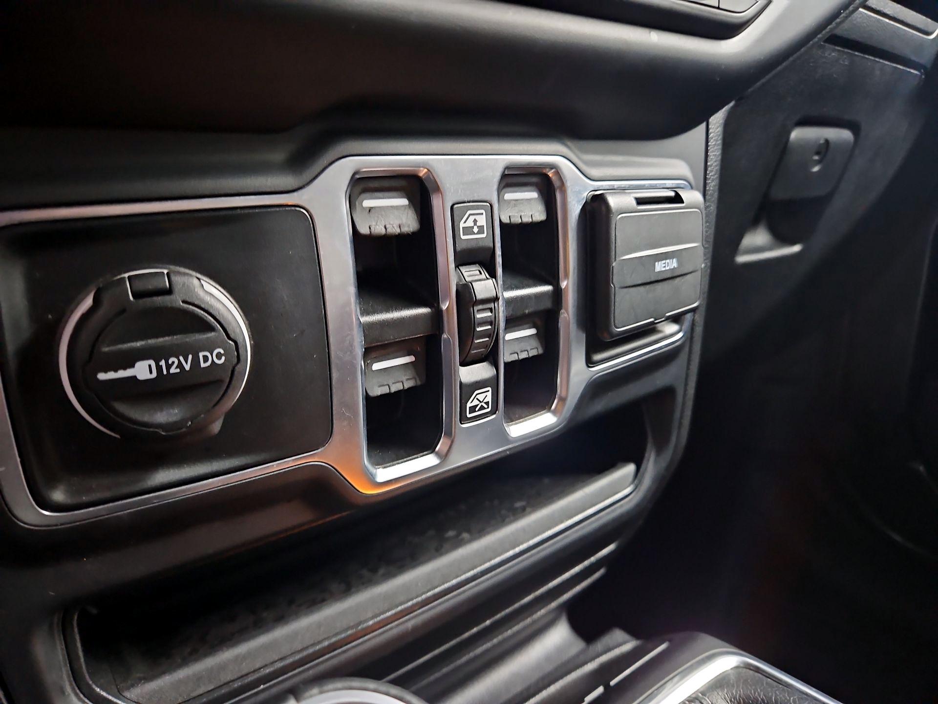 Thumbnail: 2023 Jeep Wrangler - 19