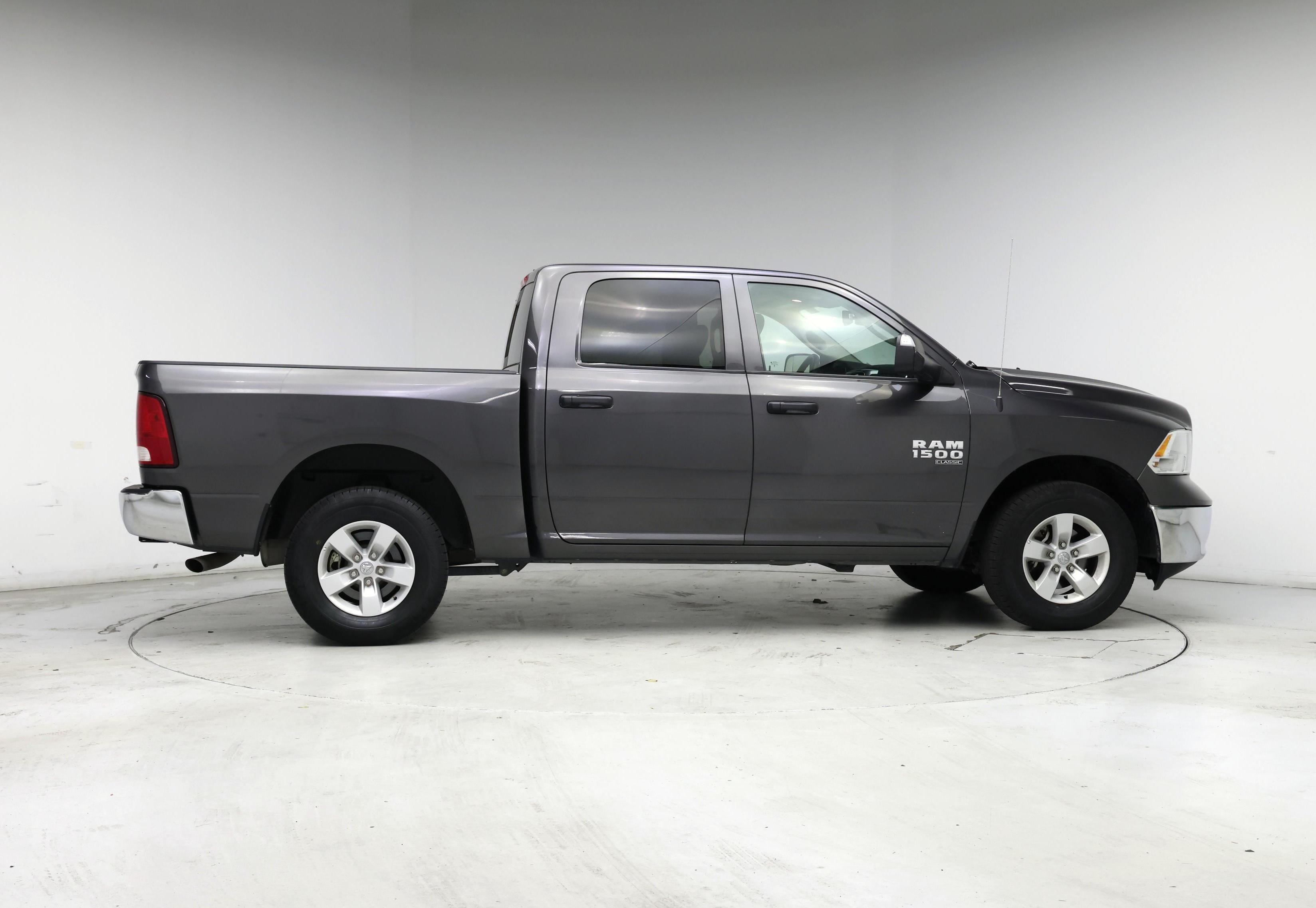 Thumbnail: 2023 RAM 1500 Classic - 7
