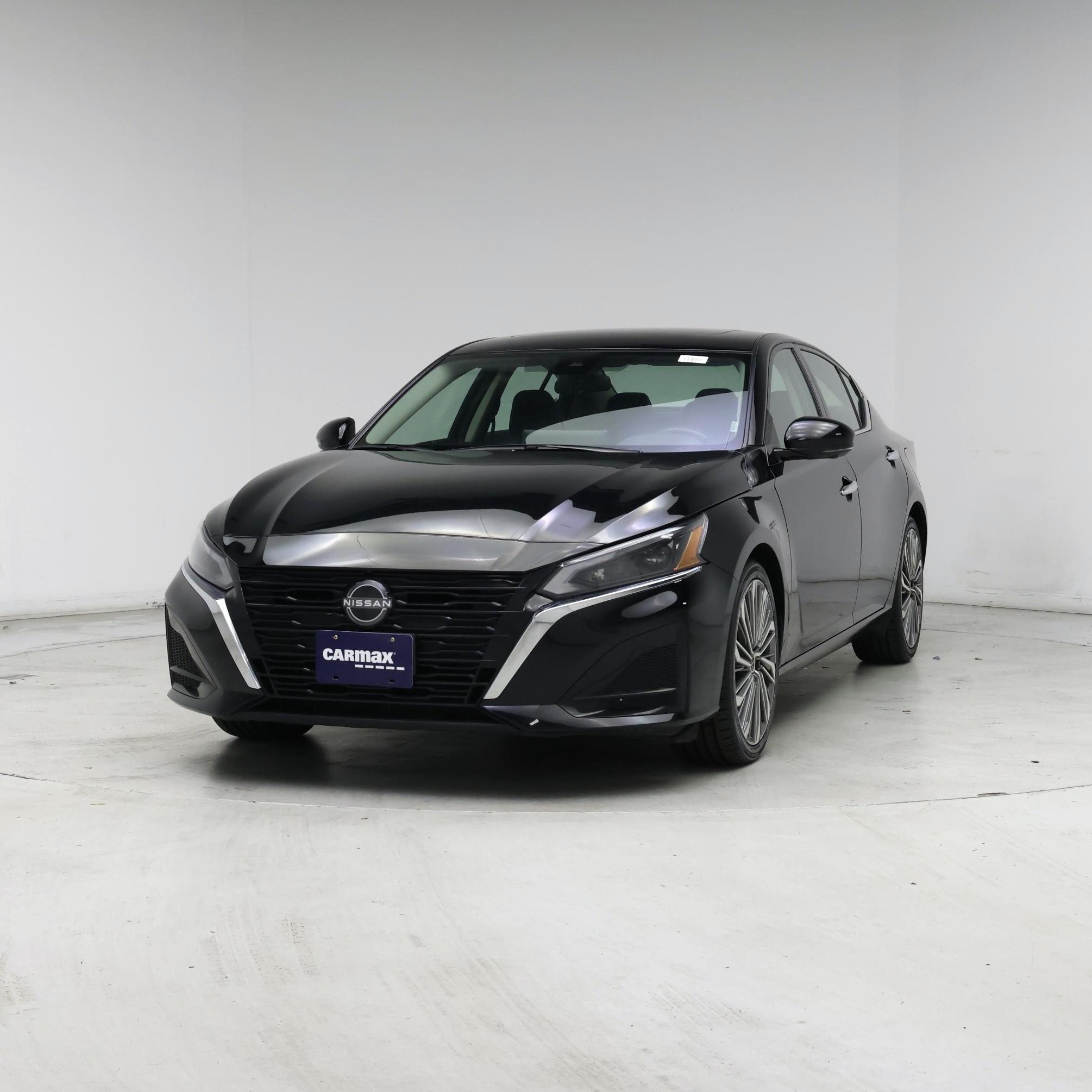 Thumbnail: 2023 Nissan Altima - 4