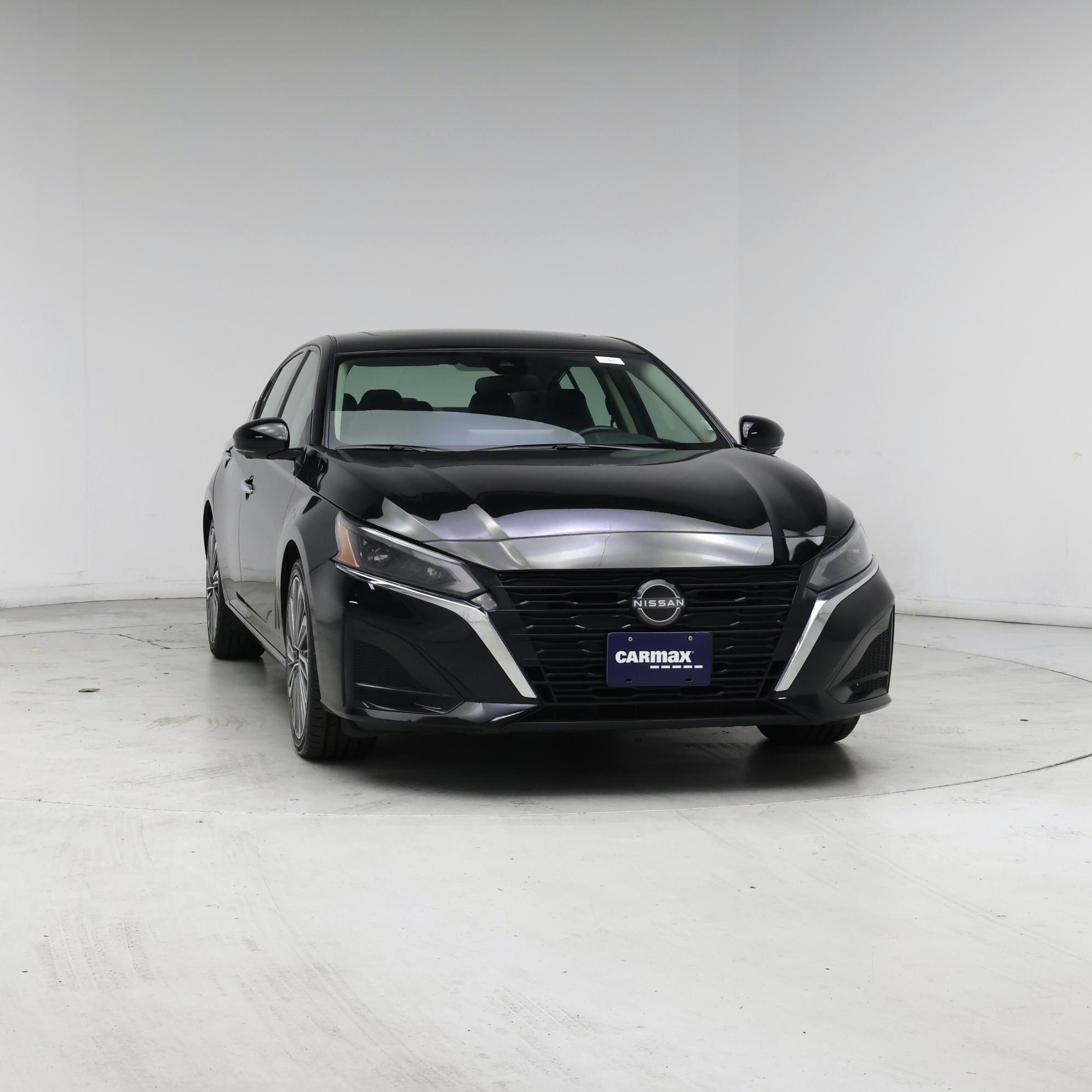 Thumbnail: 2023 Nissan Altima - 5