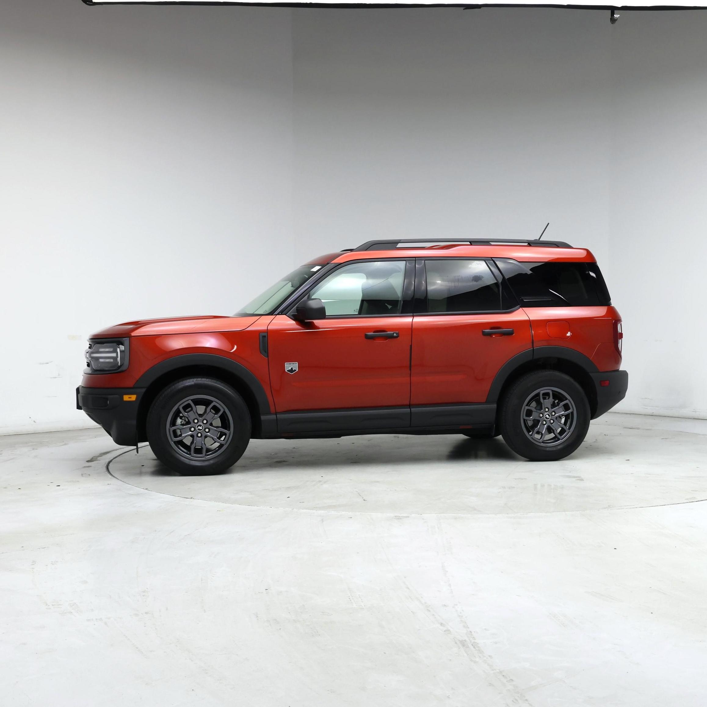 Thumbnail: 2022 Ford Bronco Sport - 3
