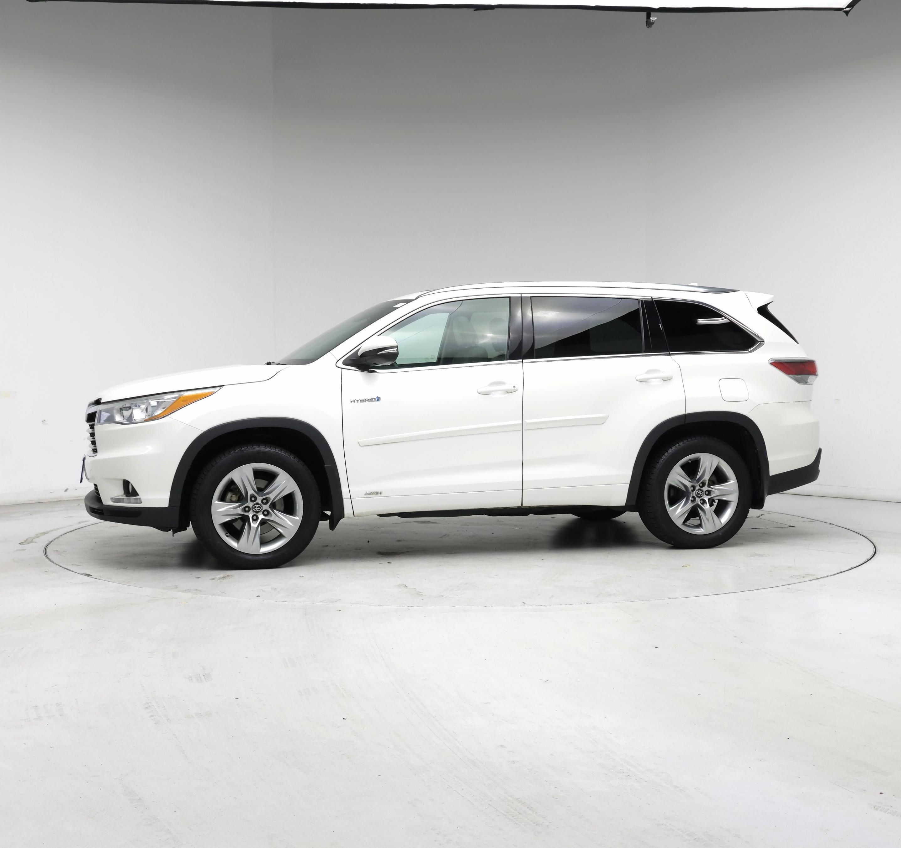 Thumbnail: 2016 Toyota Highlander - 3