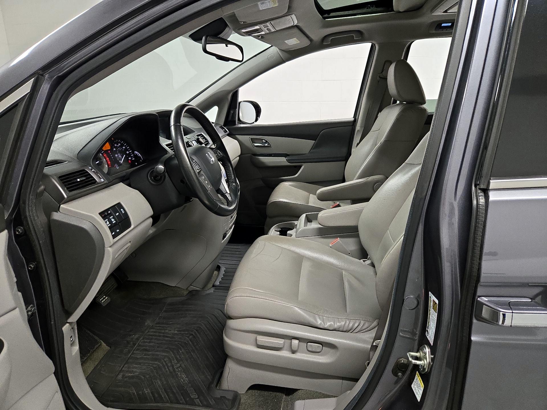 Thumbnail: 2014 Honda Odyssey - 11