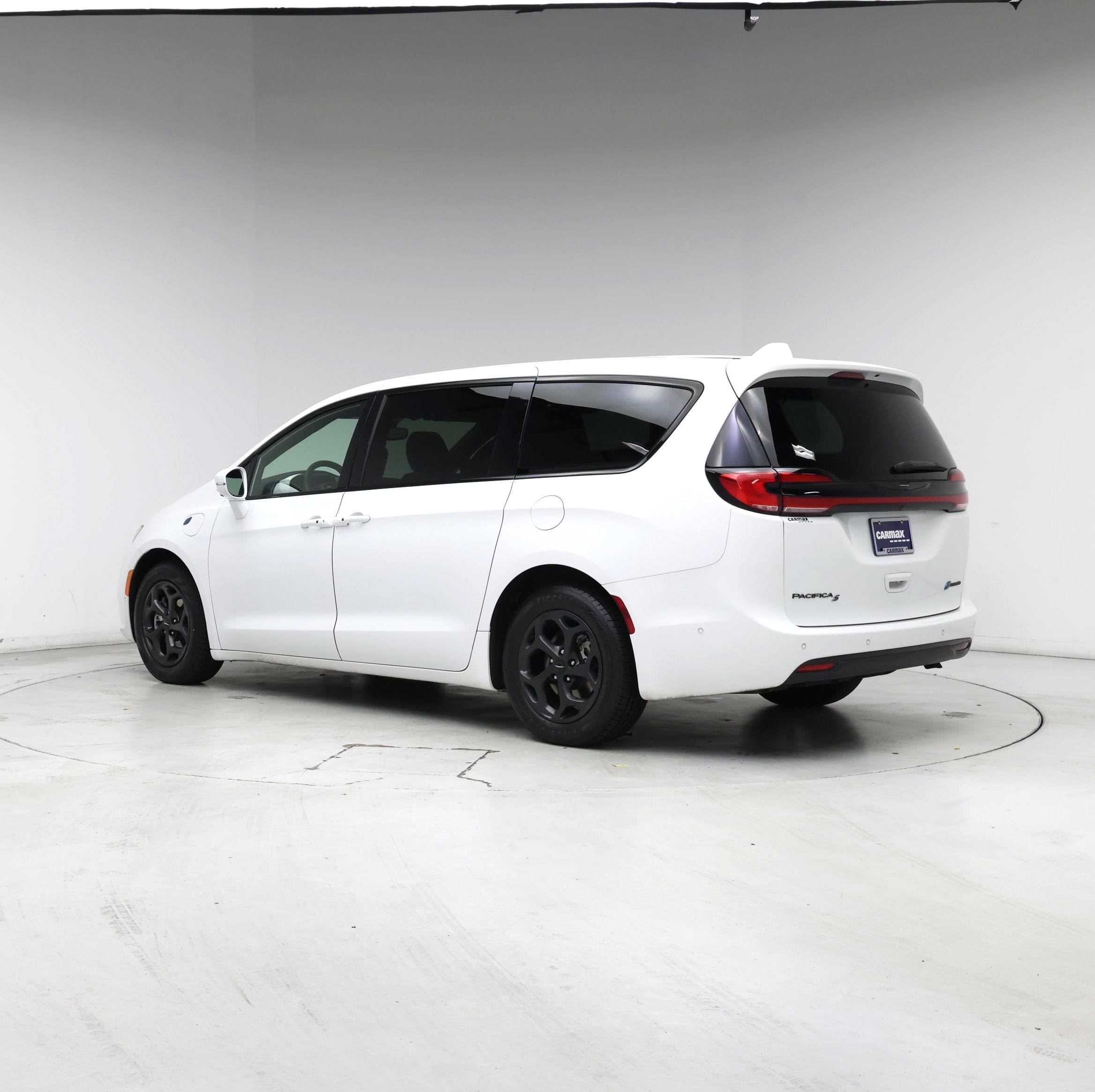 Thumbnail: 2022 Chrysler Pacifica - 2