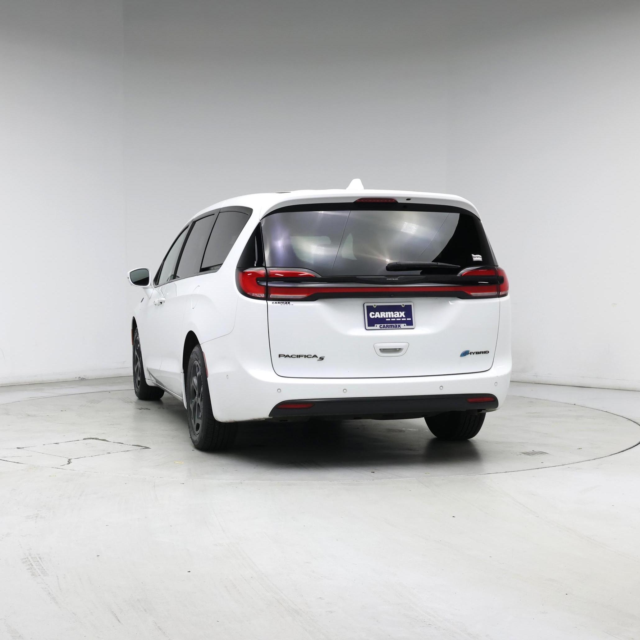 Thumbnail: 2022 Chrysler Pacifica - 6